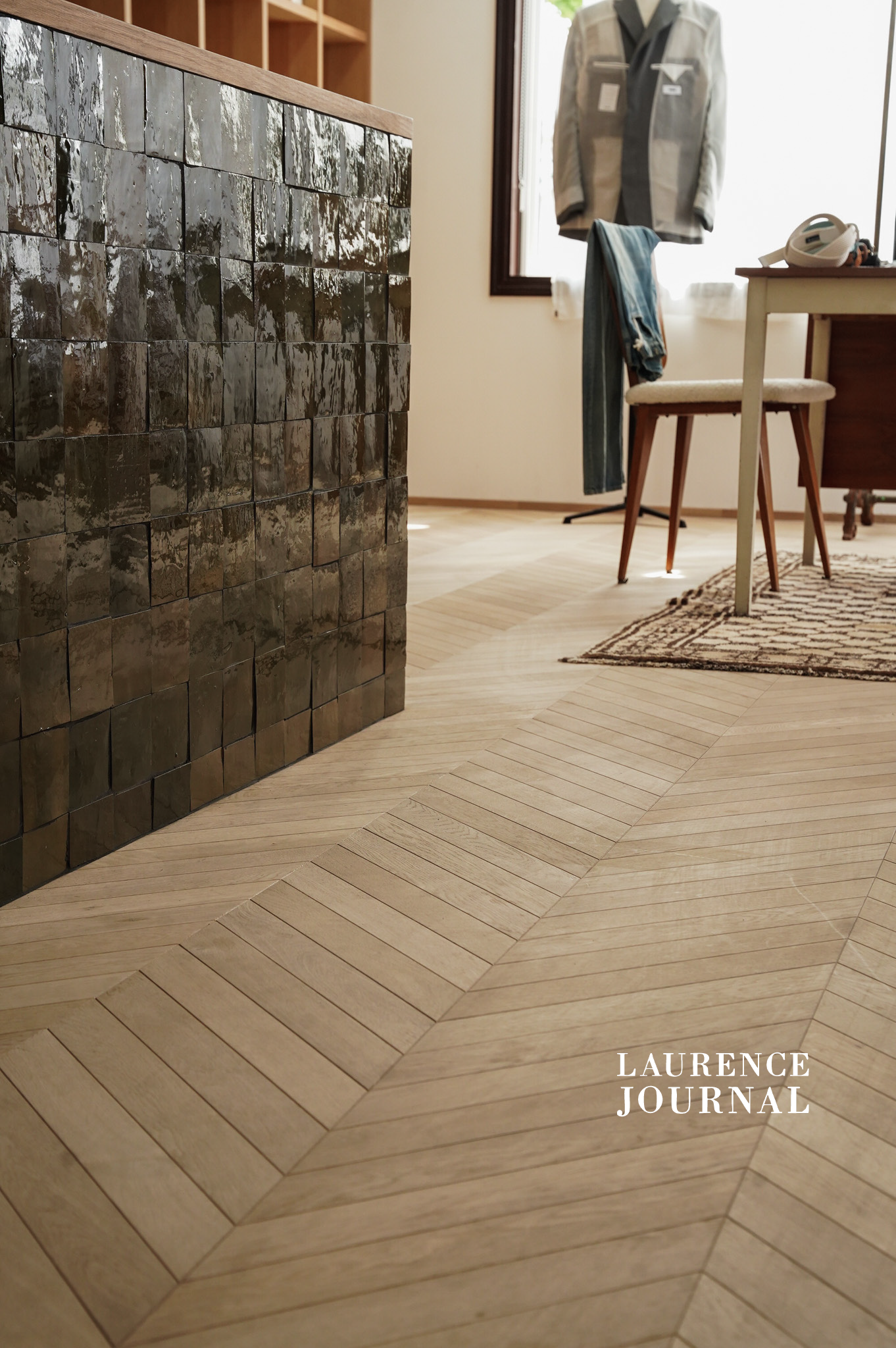JACKET – LAURENCE JOURNAL