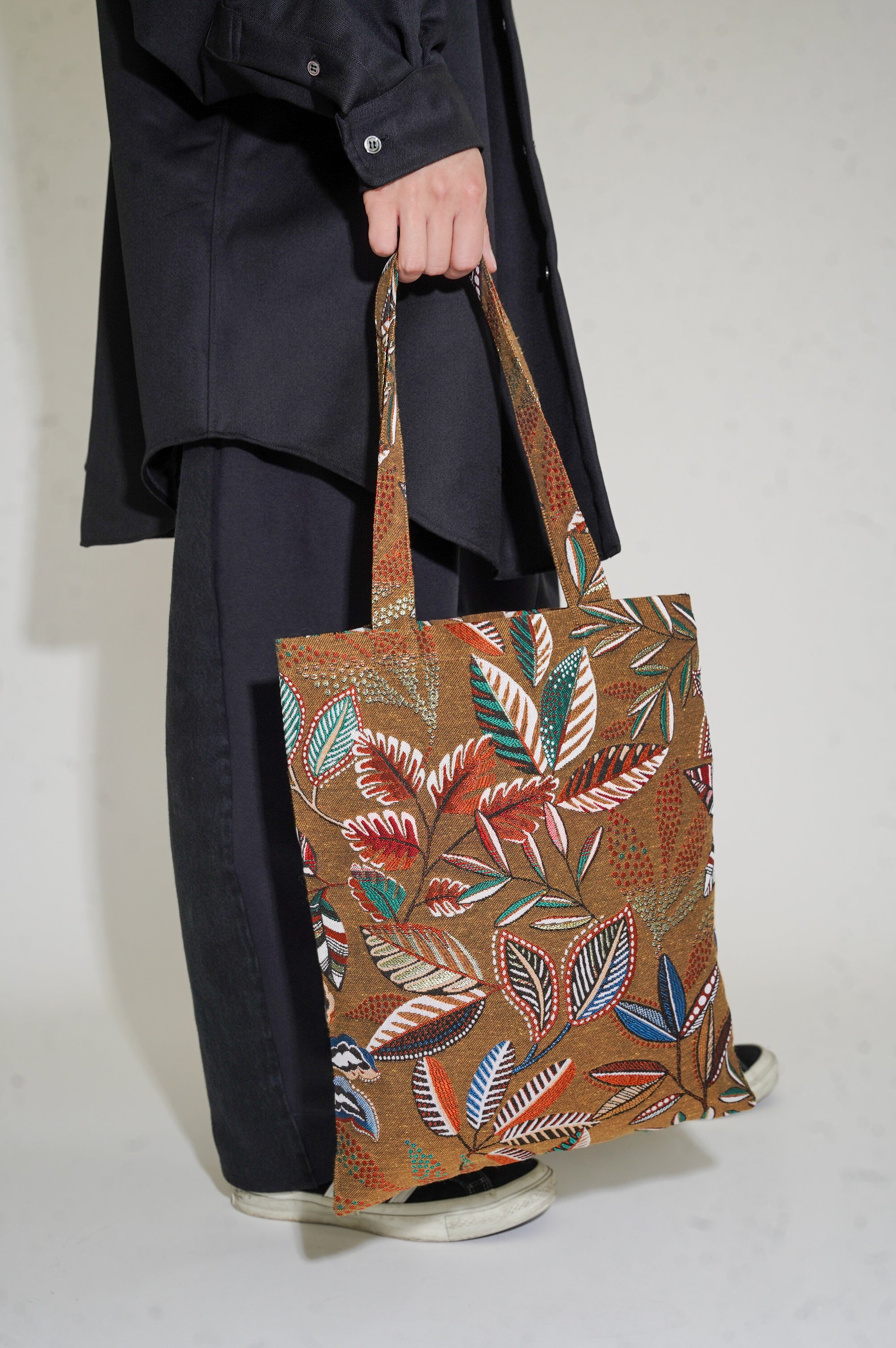 BLESS "GOBELINBAG GOLDEN FLOWER"