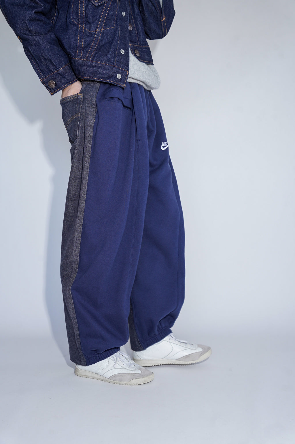 BLESS "OVER JOGGING JEANS"　［NAVY/DENIMBLUE］