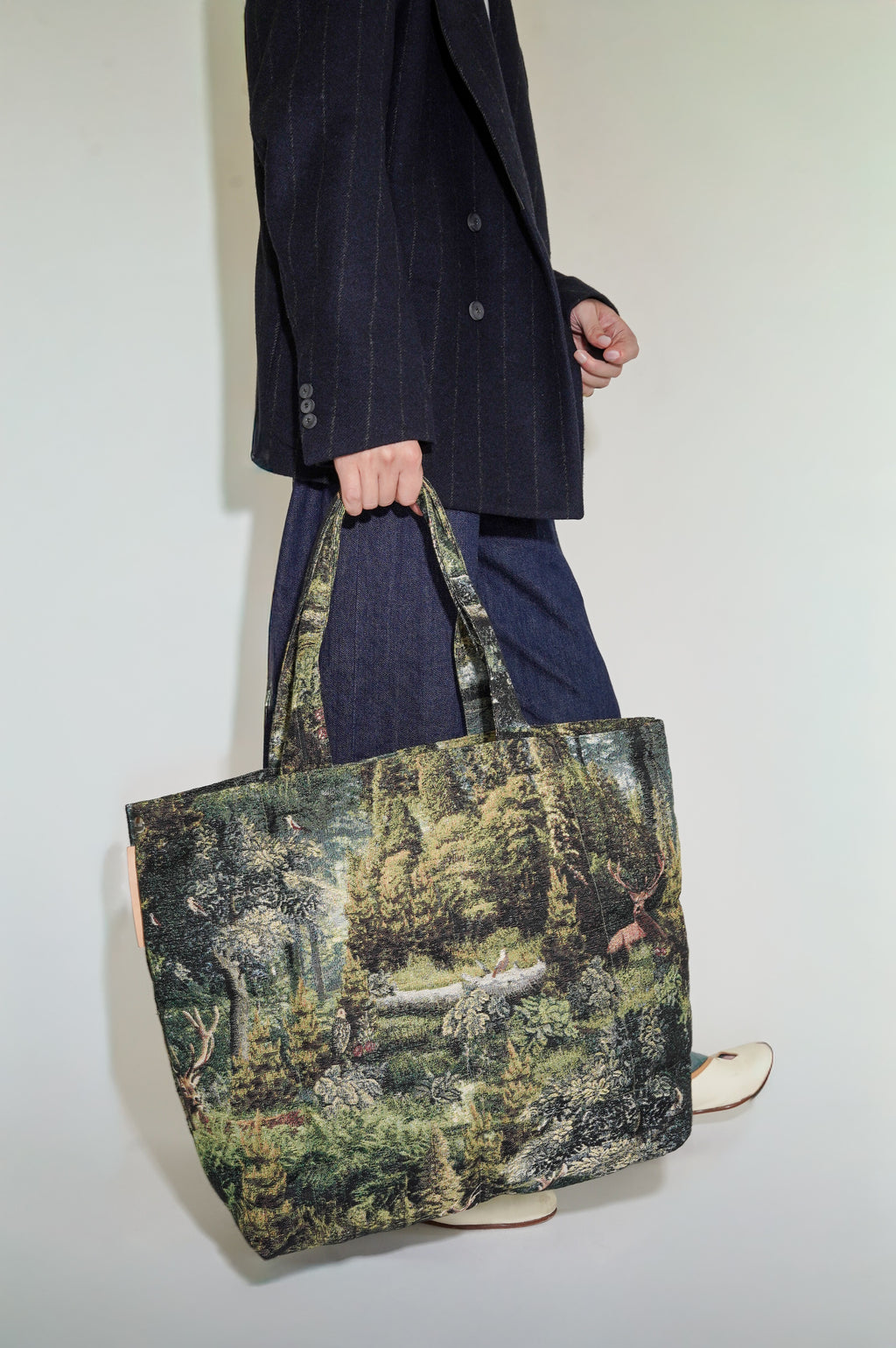 BLESS "DOWNBAG FOREST ANIMAL GOBELIN"