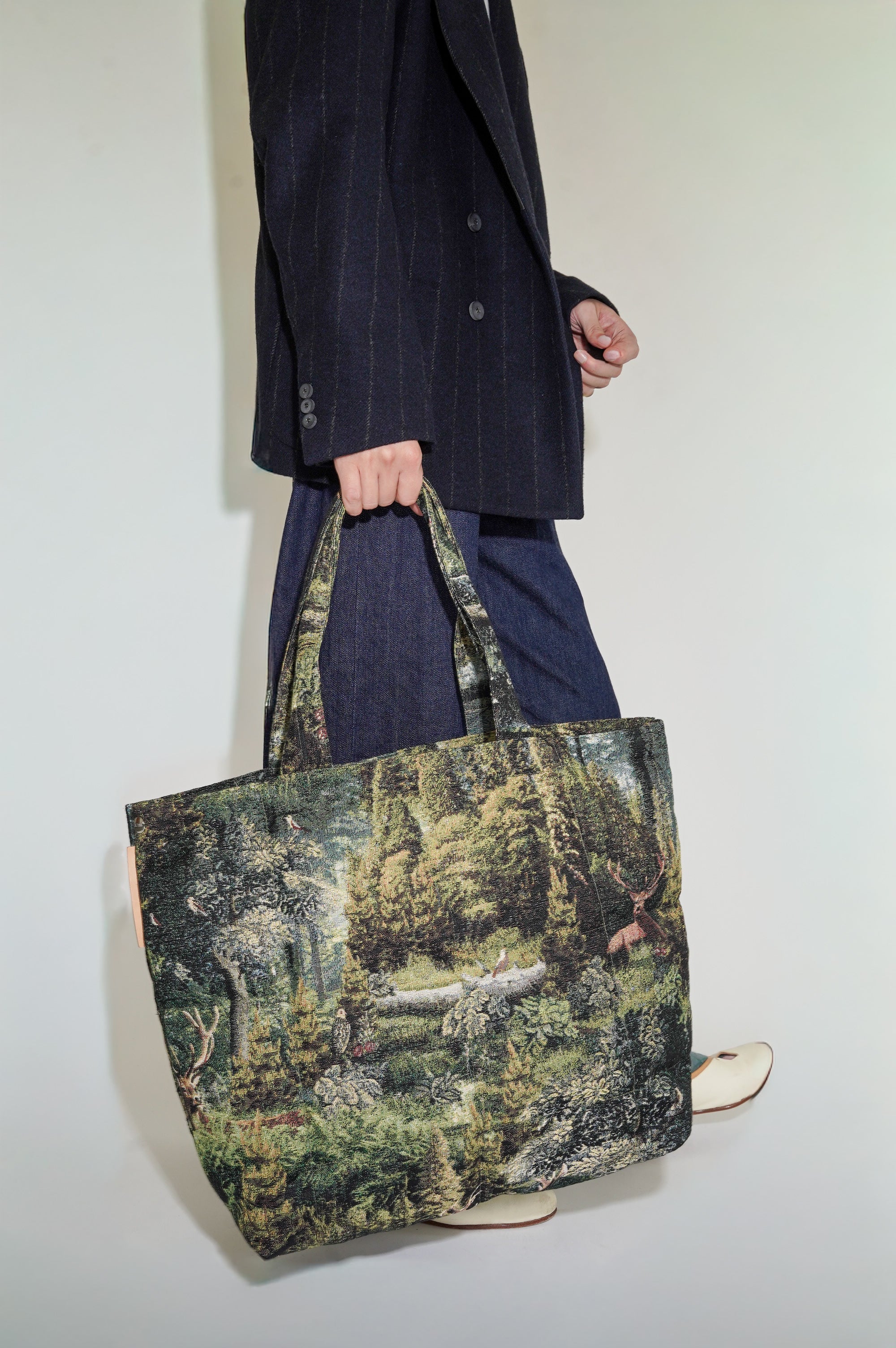 BLESS "DOWNBAG FOREST ANIMAL GOBELIN"