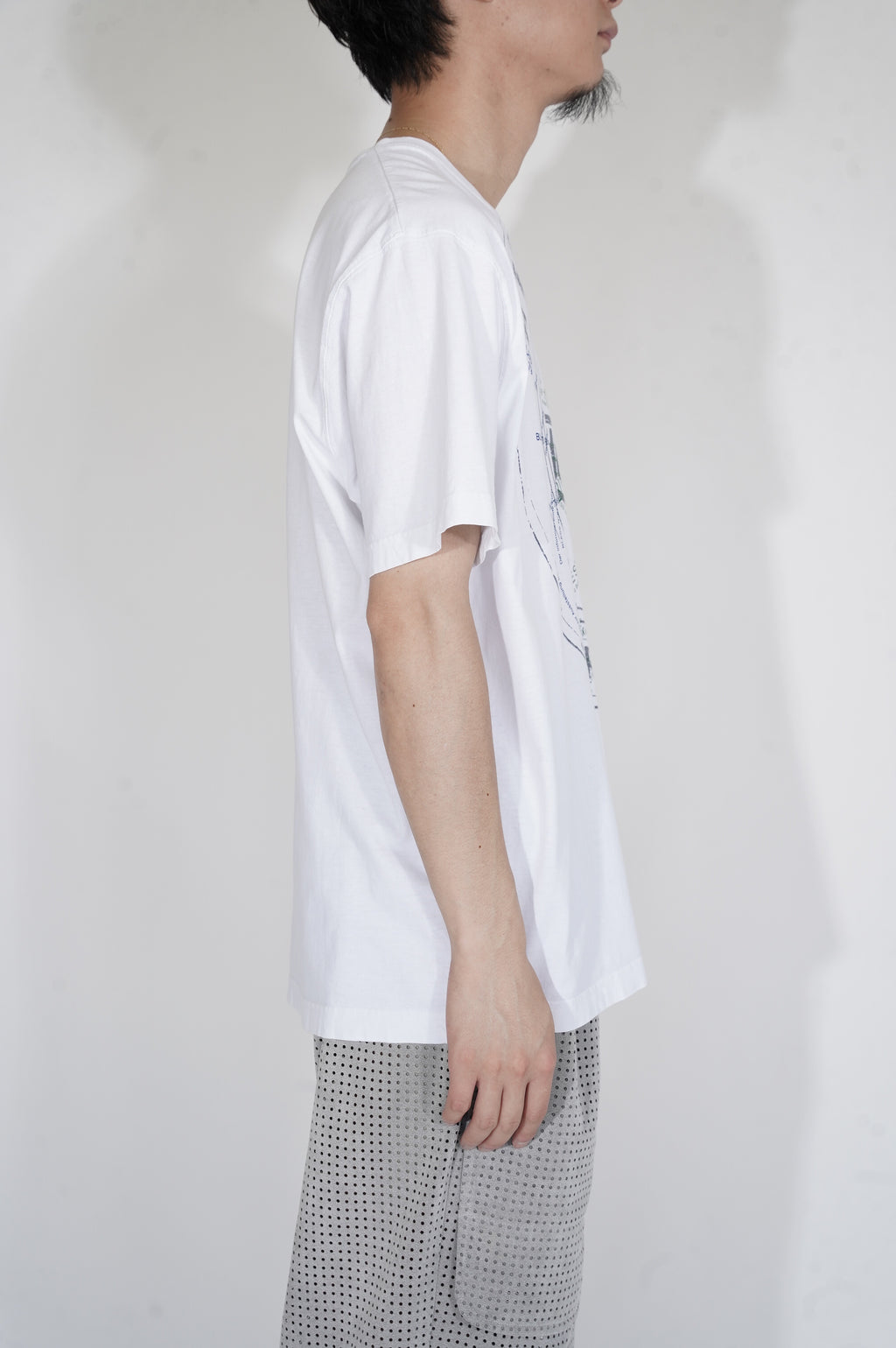BLESS "Multicollection Vintage T-shirts" [WHITE 1]