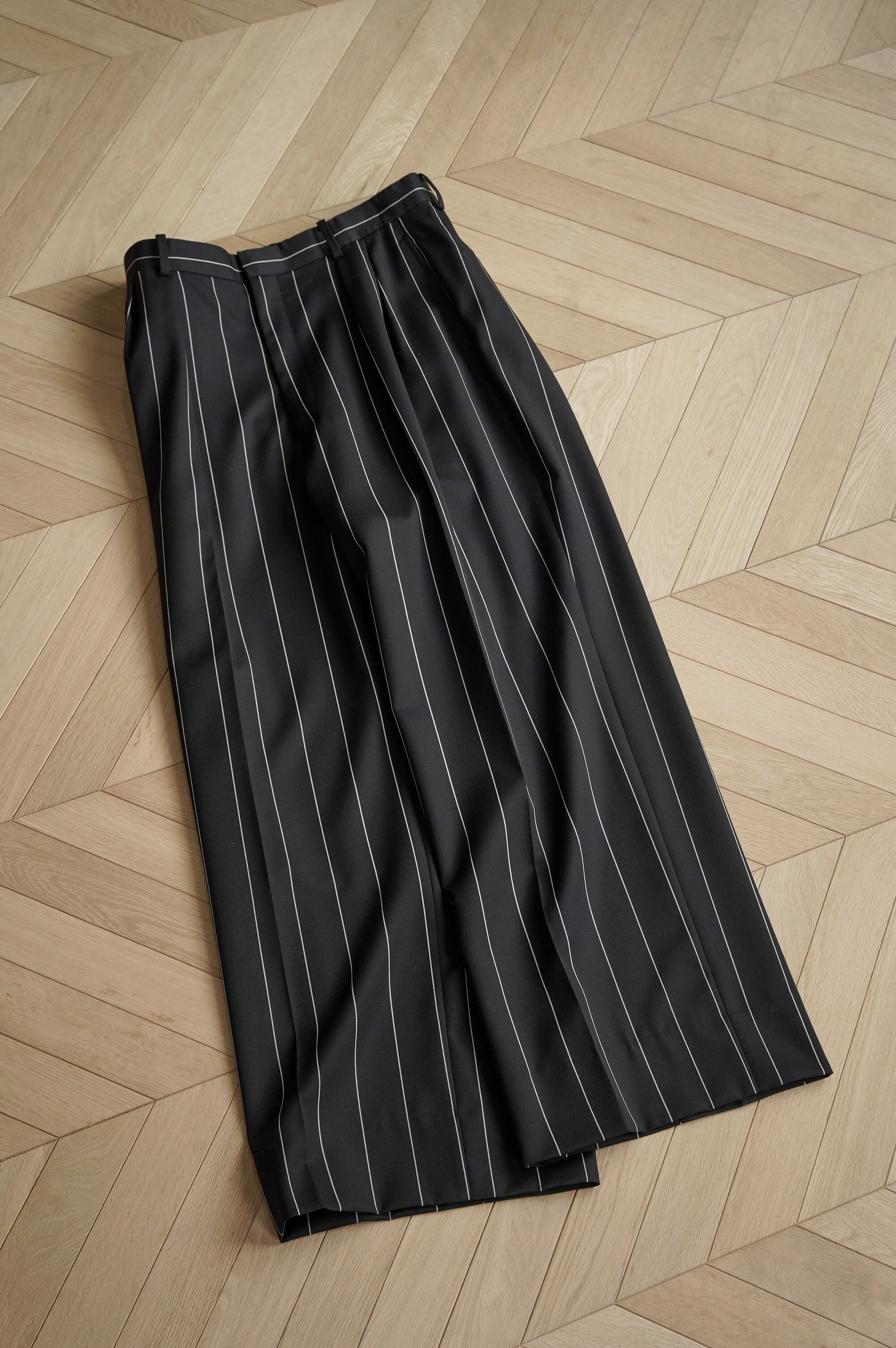 REVERBERATE "SUIT TROUSERS"