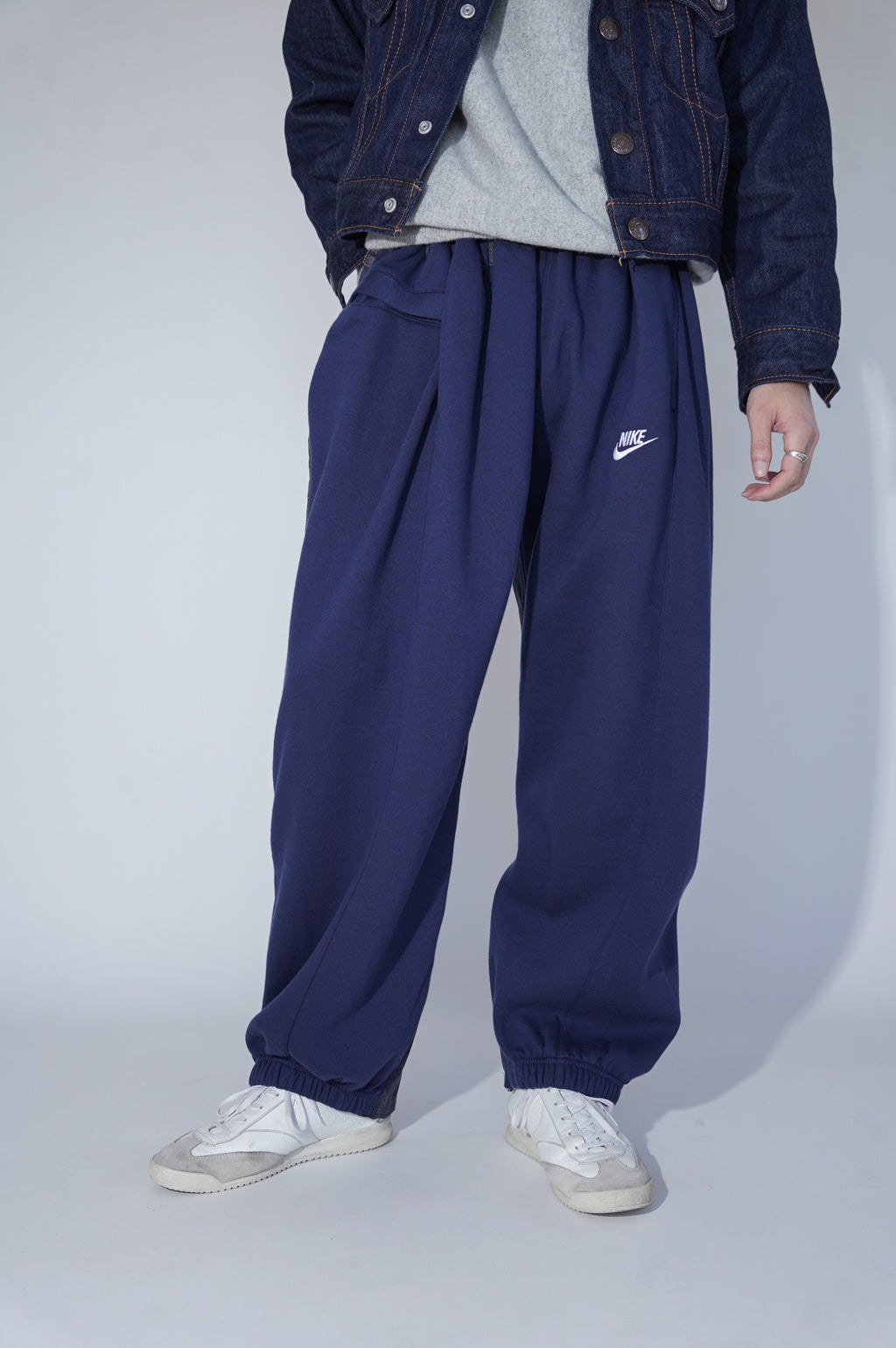 BLESS "OVER JOGGING JEANS"　［NAVY/DENIMBLUE］