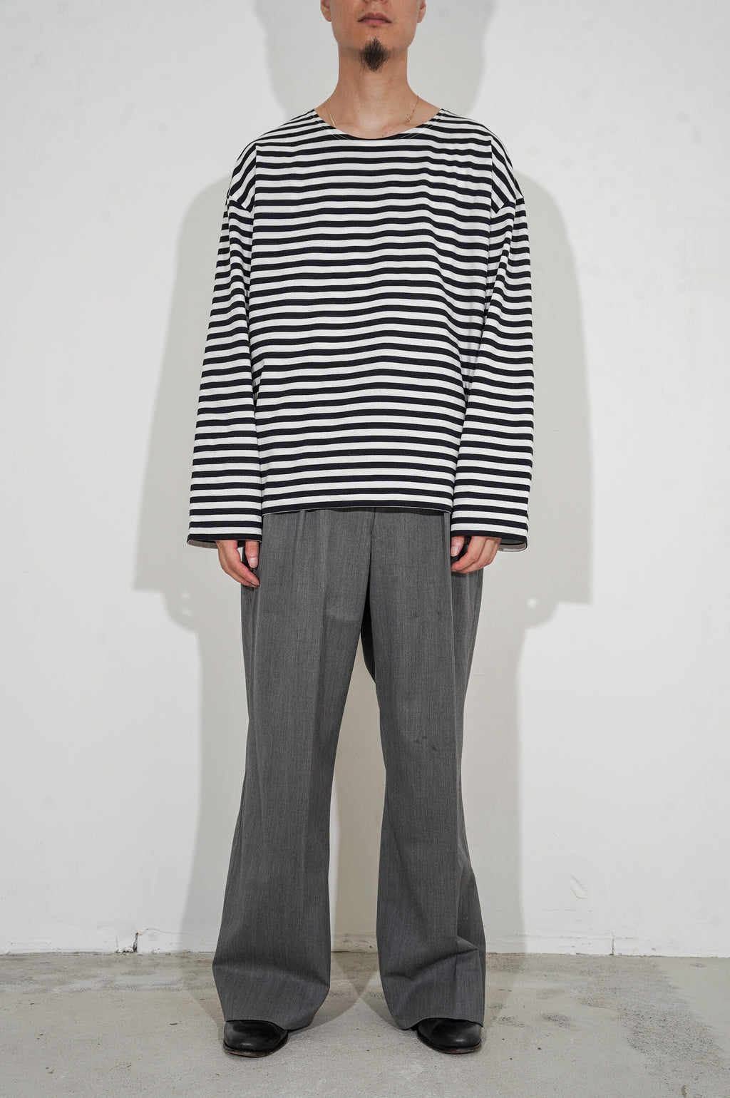 REVERBERATE "BORDER LONG T SHIRT" [BLACK]