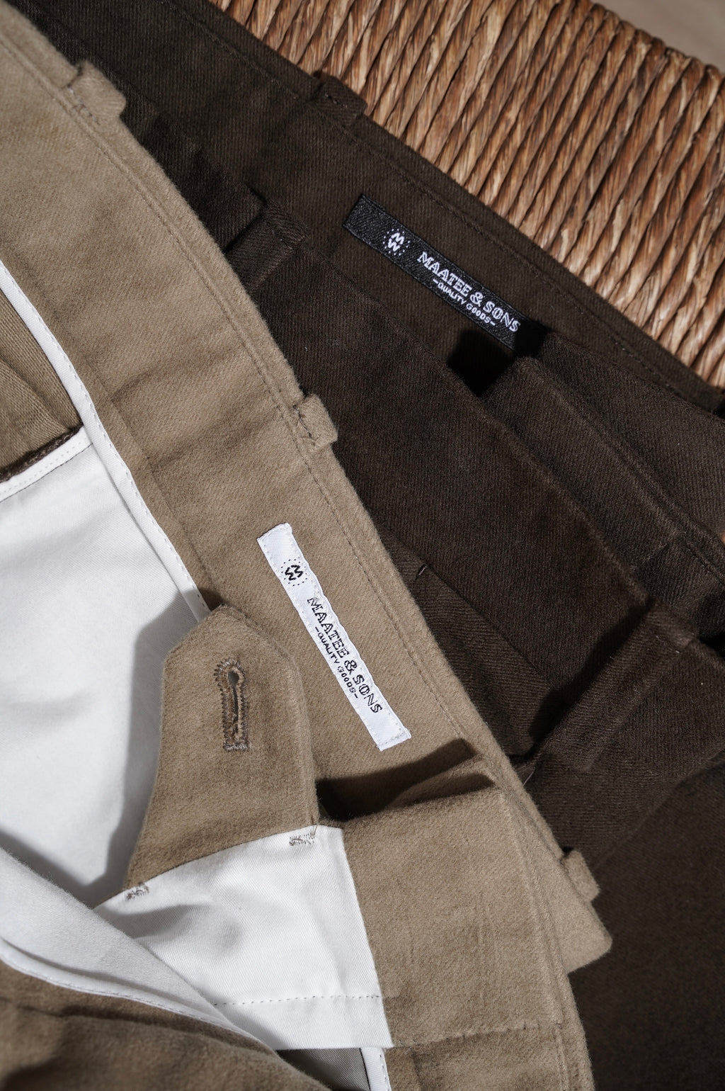 MAATEE&SONS "L POCKET NO PLEATS SLACKS" [SAND]