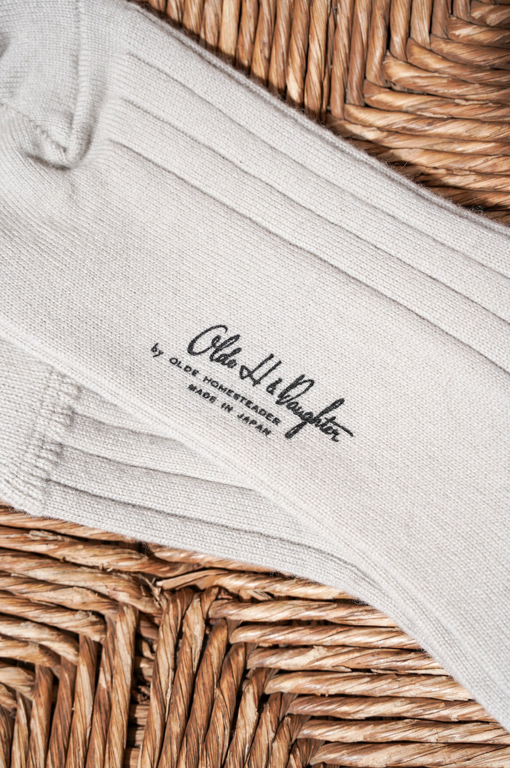 Olde H & Daughter "CASHMERE RIB SOCKS"