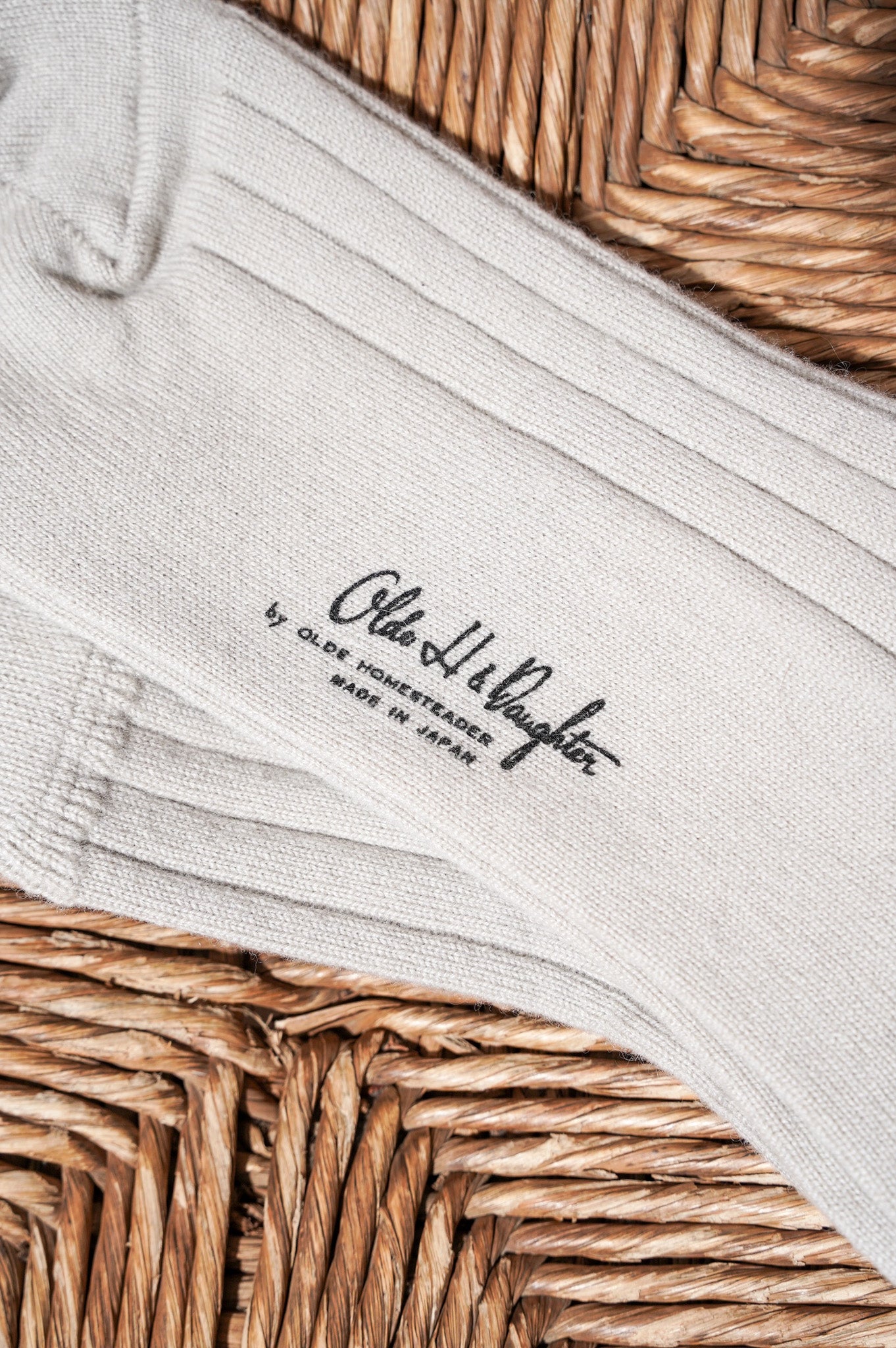 Olde H & Daughter "CASHMERE RIB SOCKS"