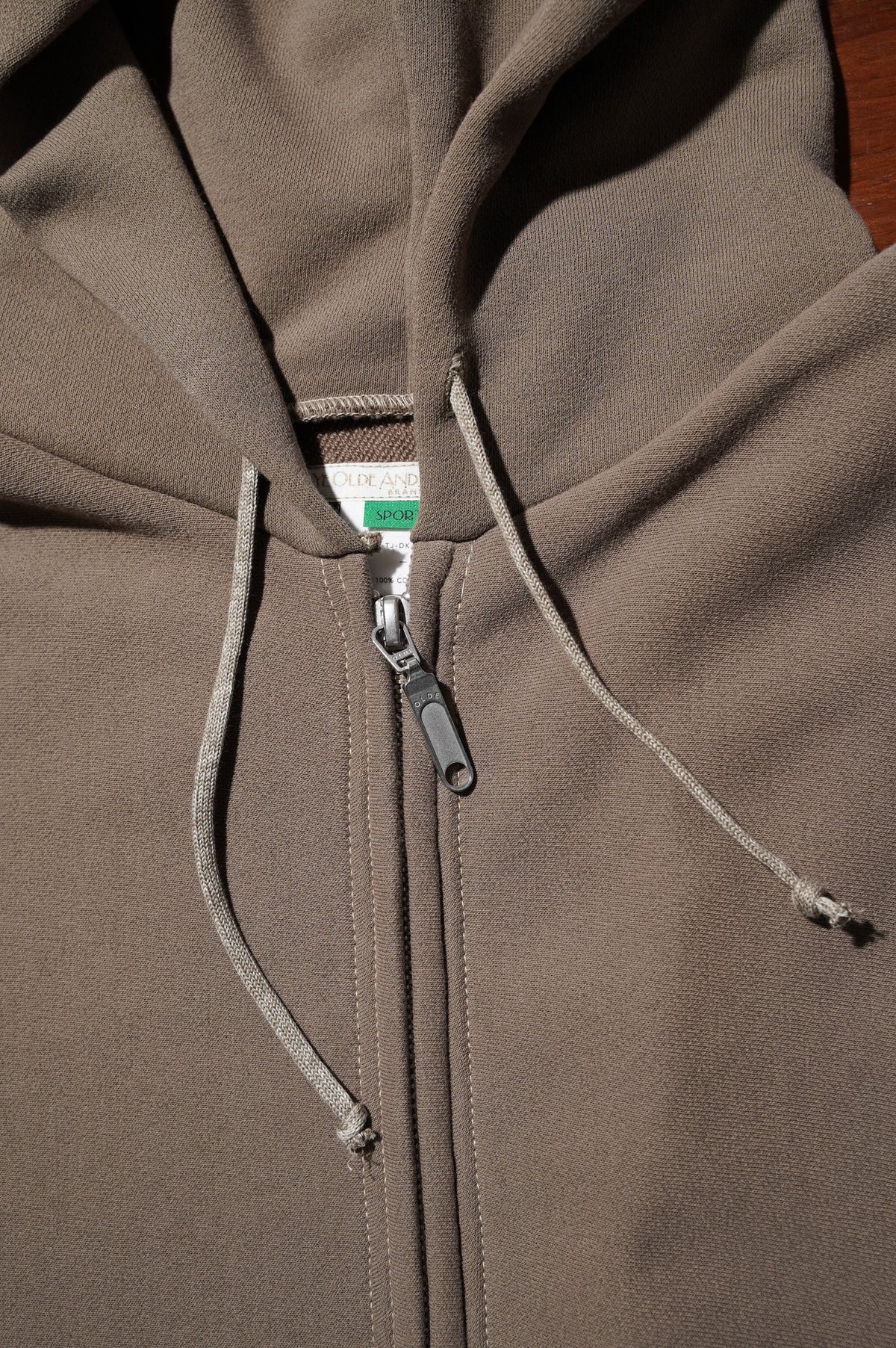 YE OLDE AND NEWMAN "HOODED FULL ZIP TOP" [DARK KHAKI]