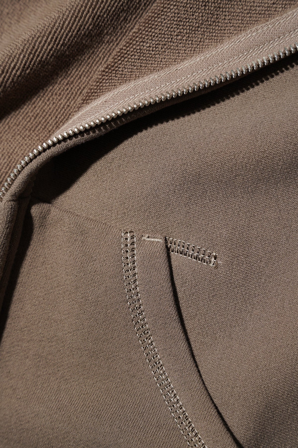 YE OLDE AND NEWMAN "HOODED FULL ZIP TOP" [DARK KHAKI]