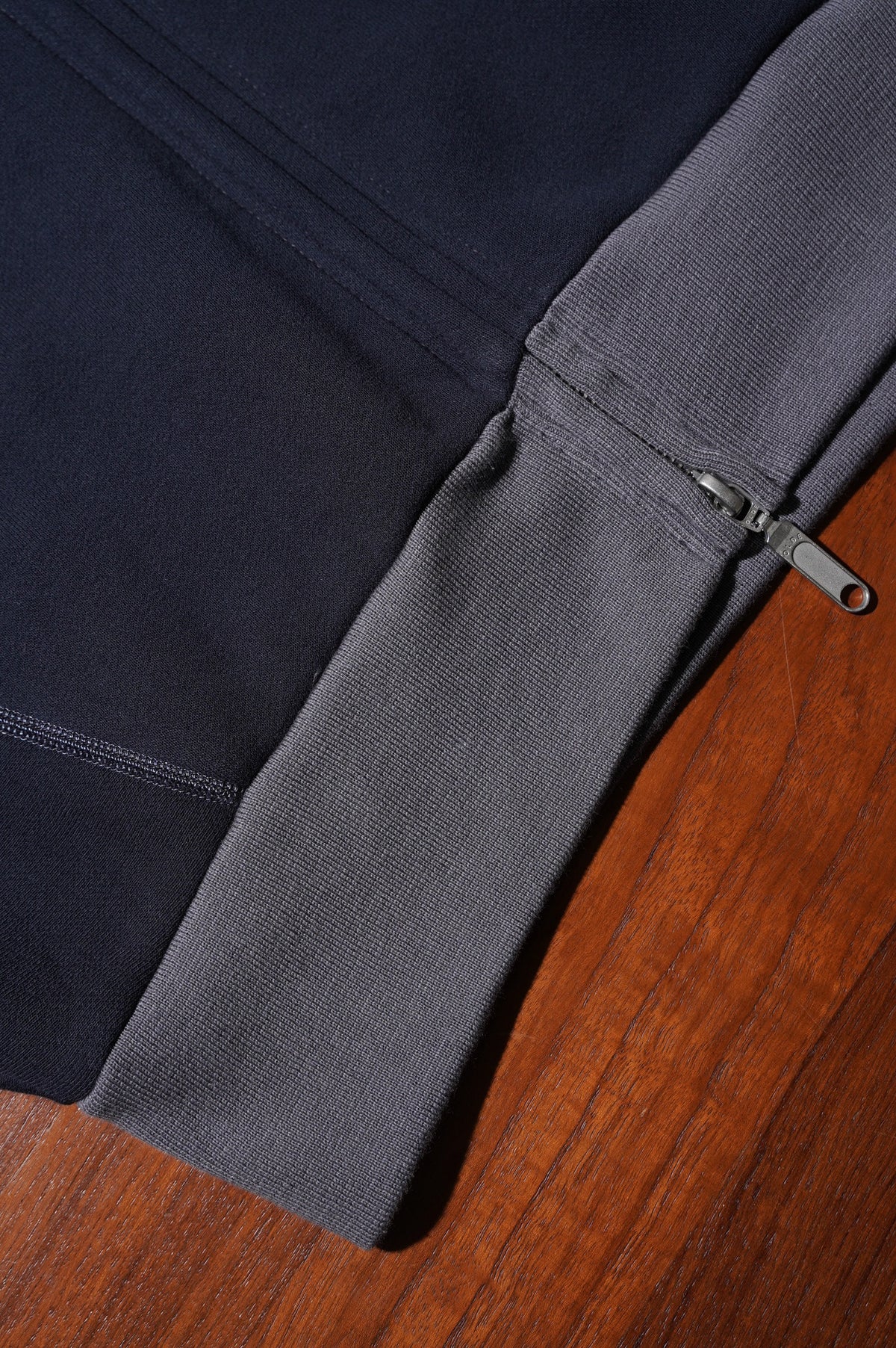 YE OLDE AND NEWMAN "HOODED FULL ZIP TOP" [DARK NAVY]