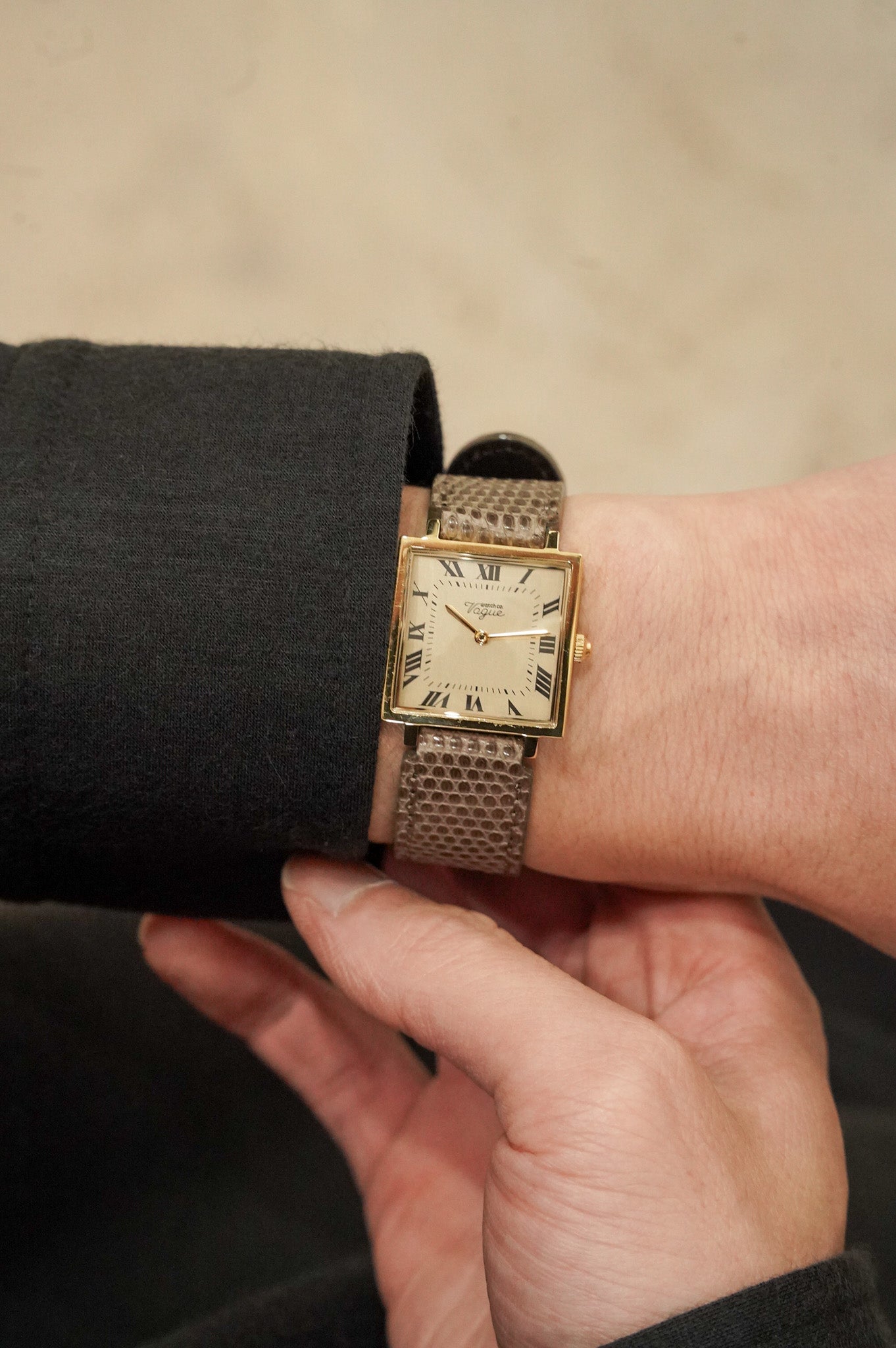 VAGUE WATCH co. Ex "CARRE" [GRAY]