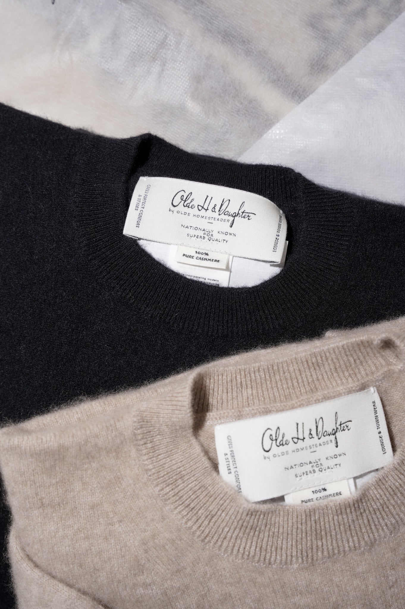 Olde H & Daughter "AGED CASHMERE CREW NECK P/O" [FEATHER]