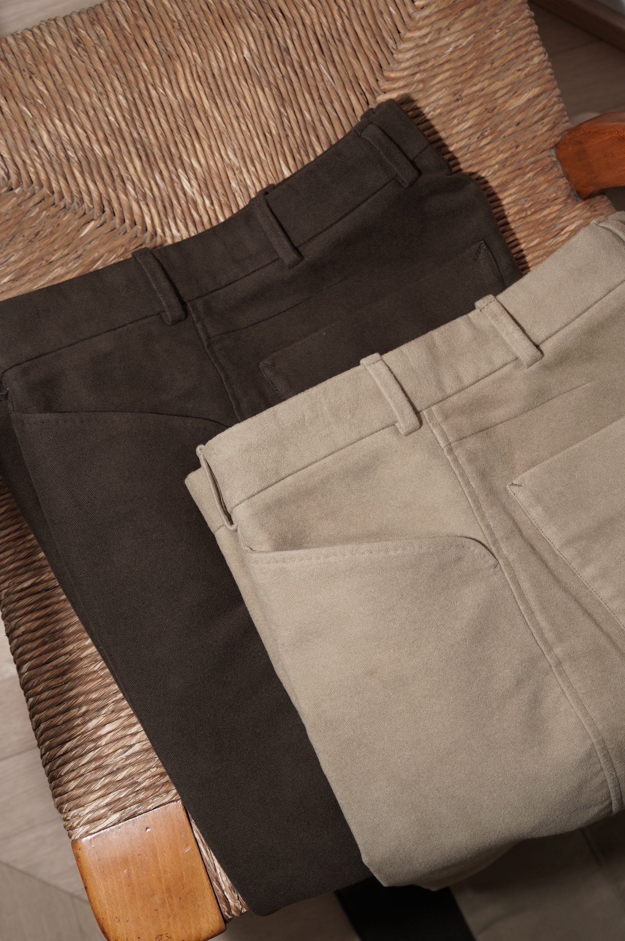 MAATEE&SONS "L POCKET NO PLEATS SLACKS" [SAND]