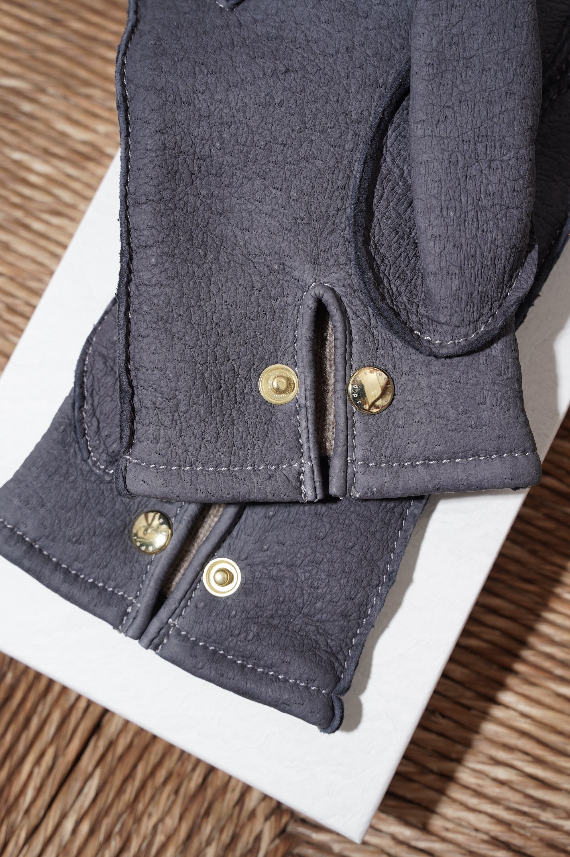 Post Production "Country Gloves" [Ice Gray]