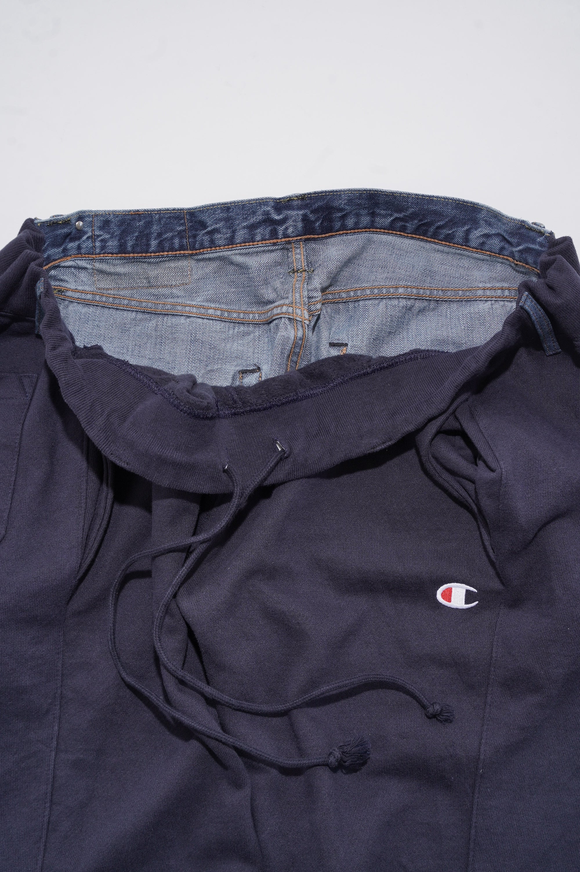 BLESS "over jogging jean basketball"