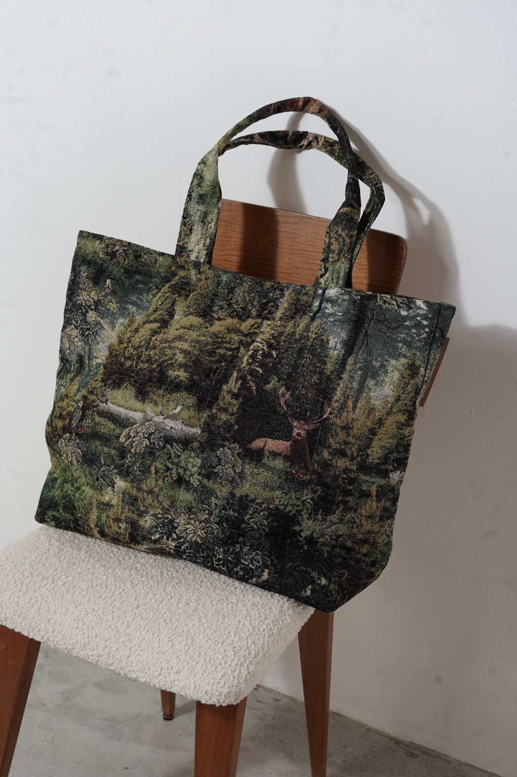 BLESS "DOWNBAG FOREST ANIMAL GOBELIN"