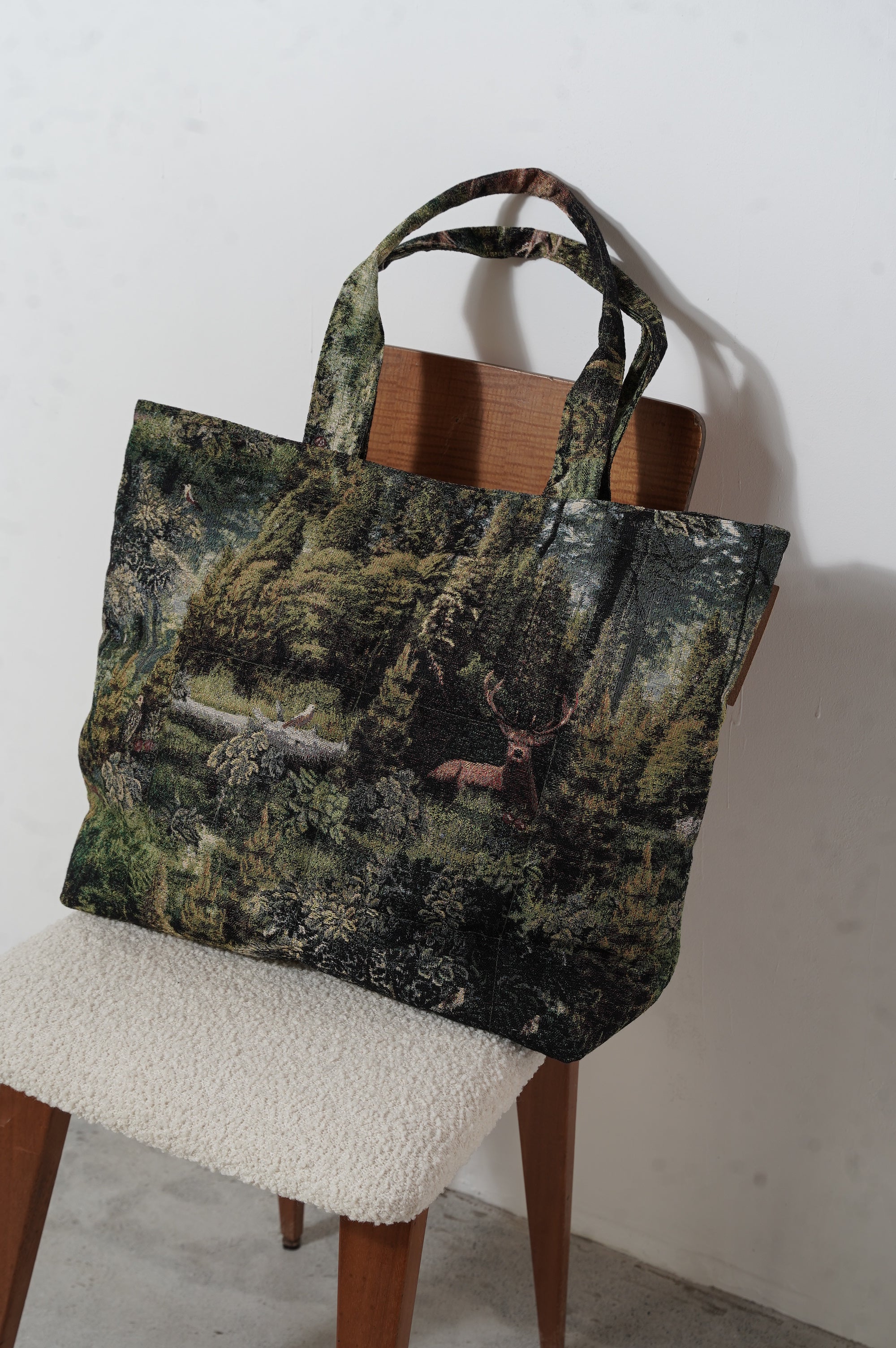 BLESS "DOWNBAG FOREST ANIMAL GOBELIN"