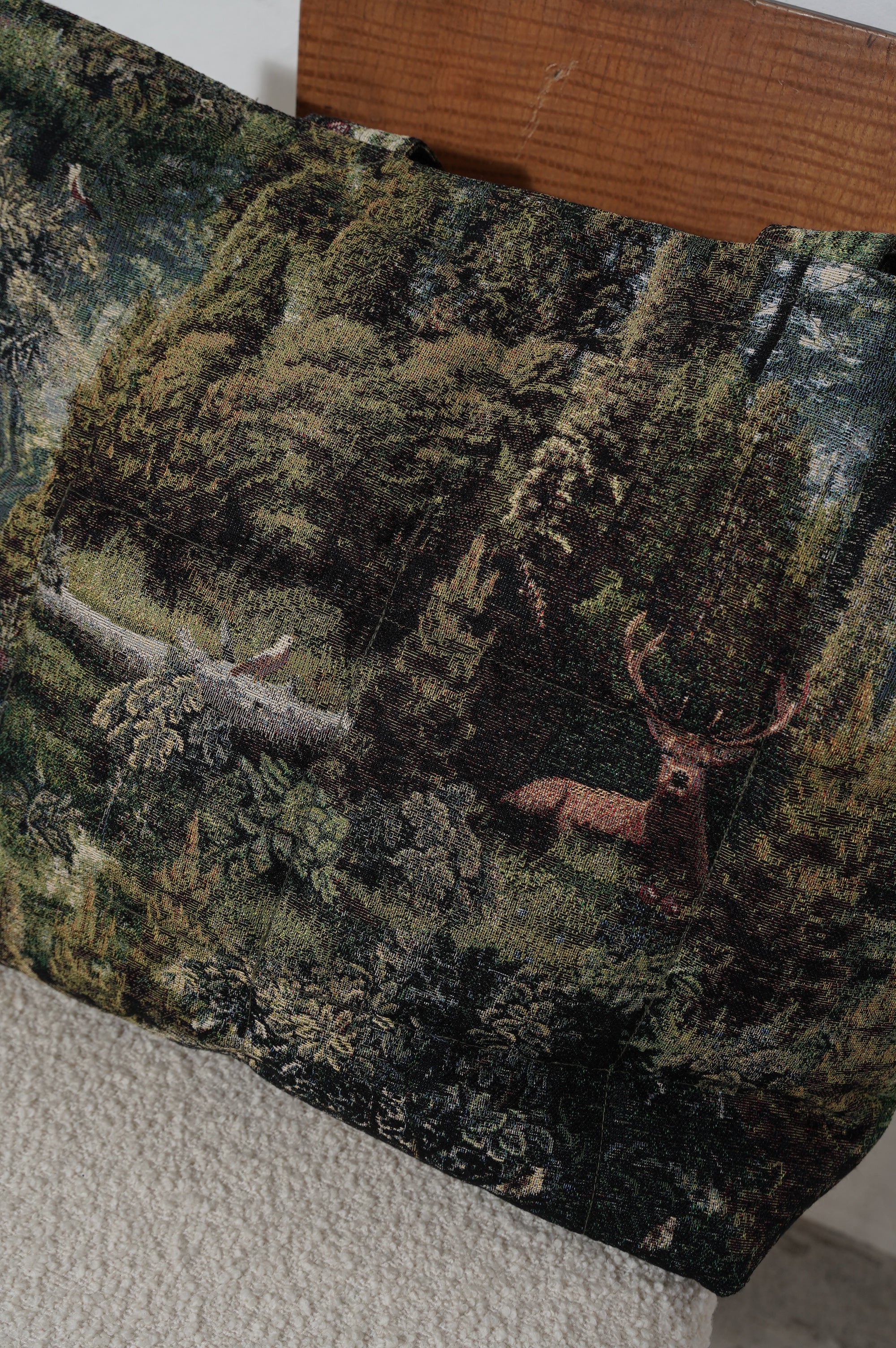 BLESS "DOWNBAG FOREST ANIMAL GOBELIN"