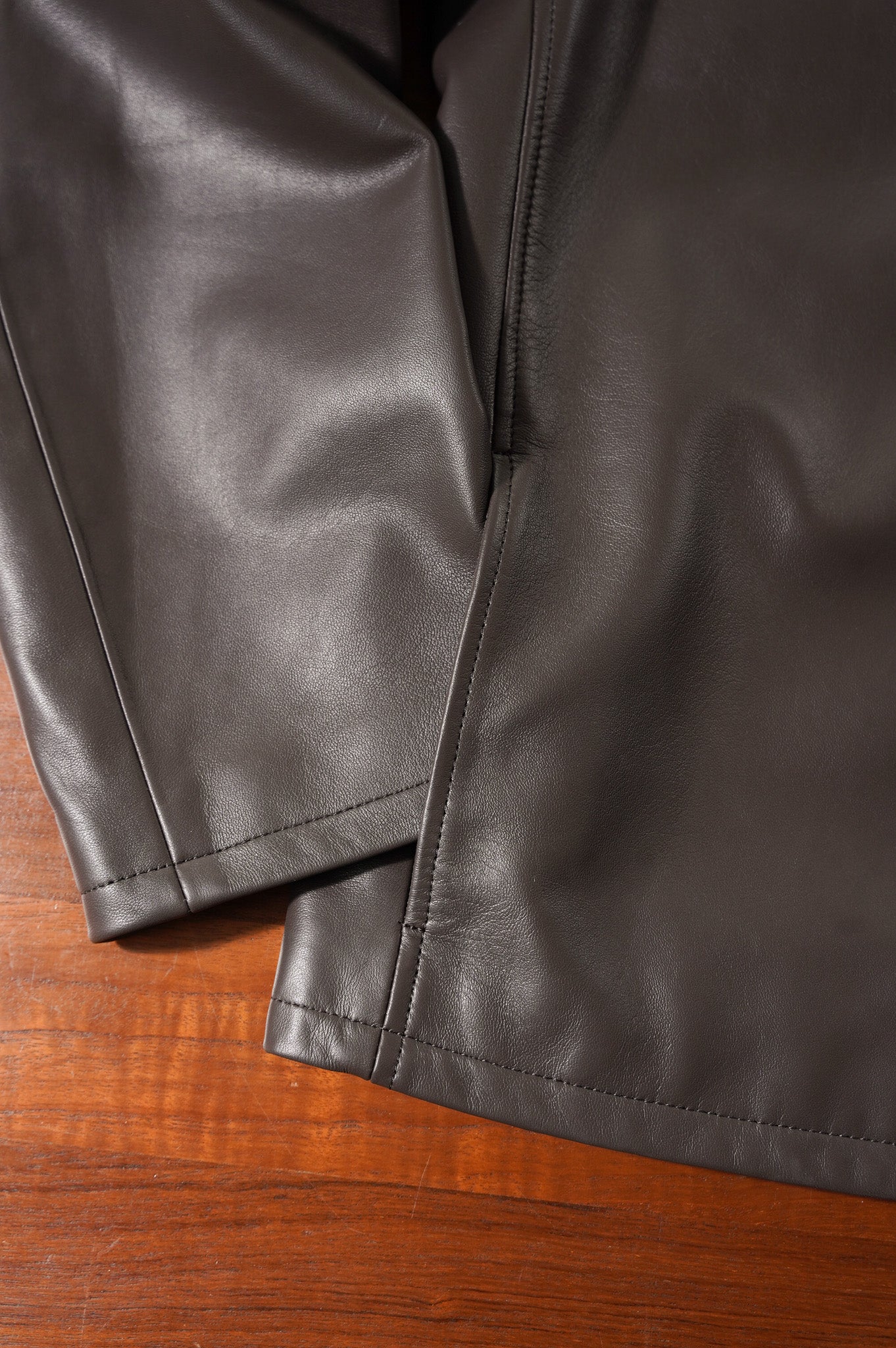 REVERBEARTE "TAILORED LEATHER JACKET"