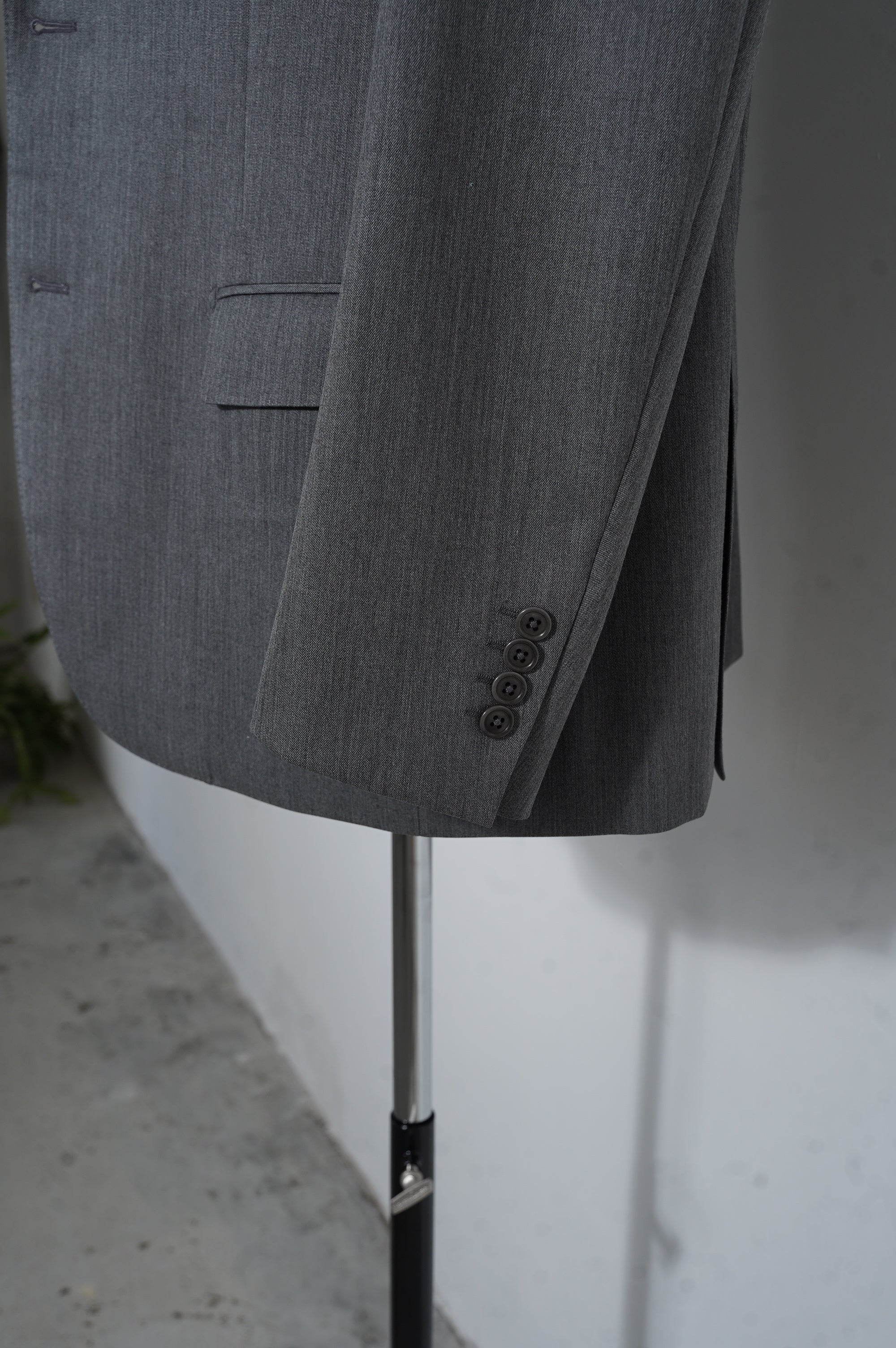 REVERBERATE "SUIT JACKET SINGLE"