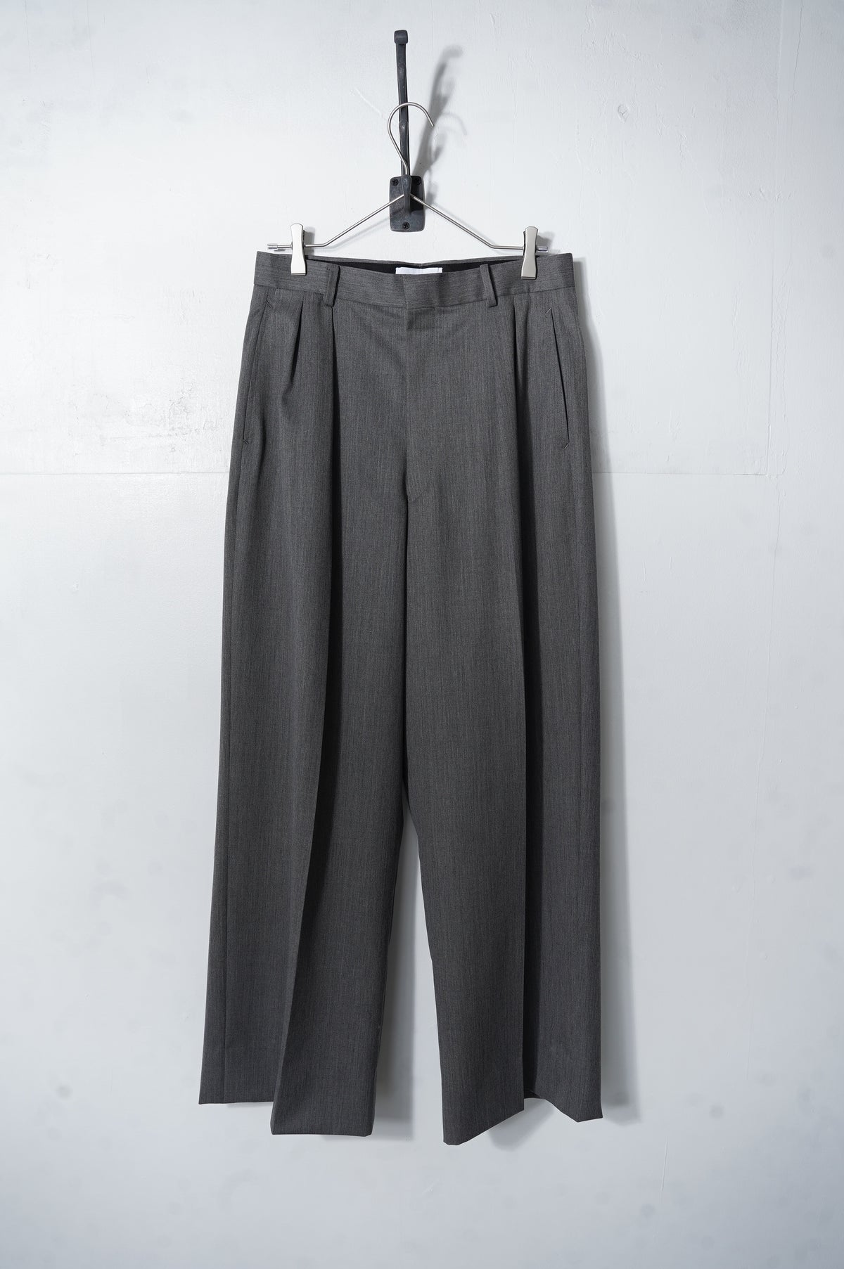 REVERBERATE "SUIT TROUSERS" [GRAY]