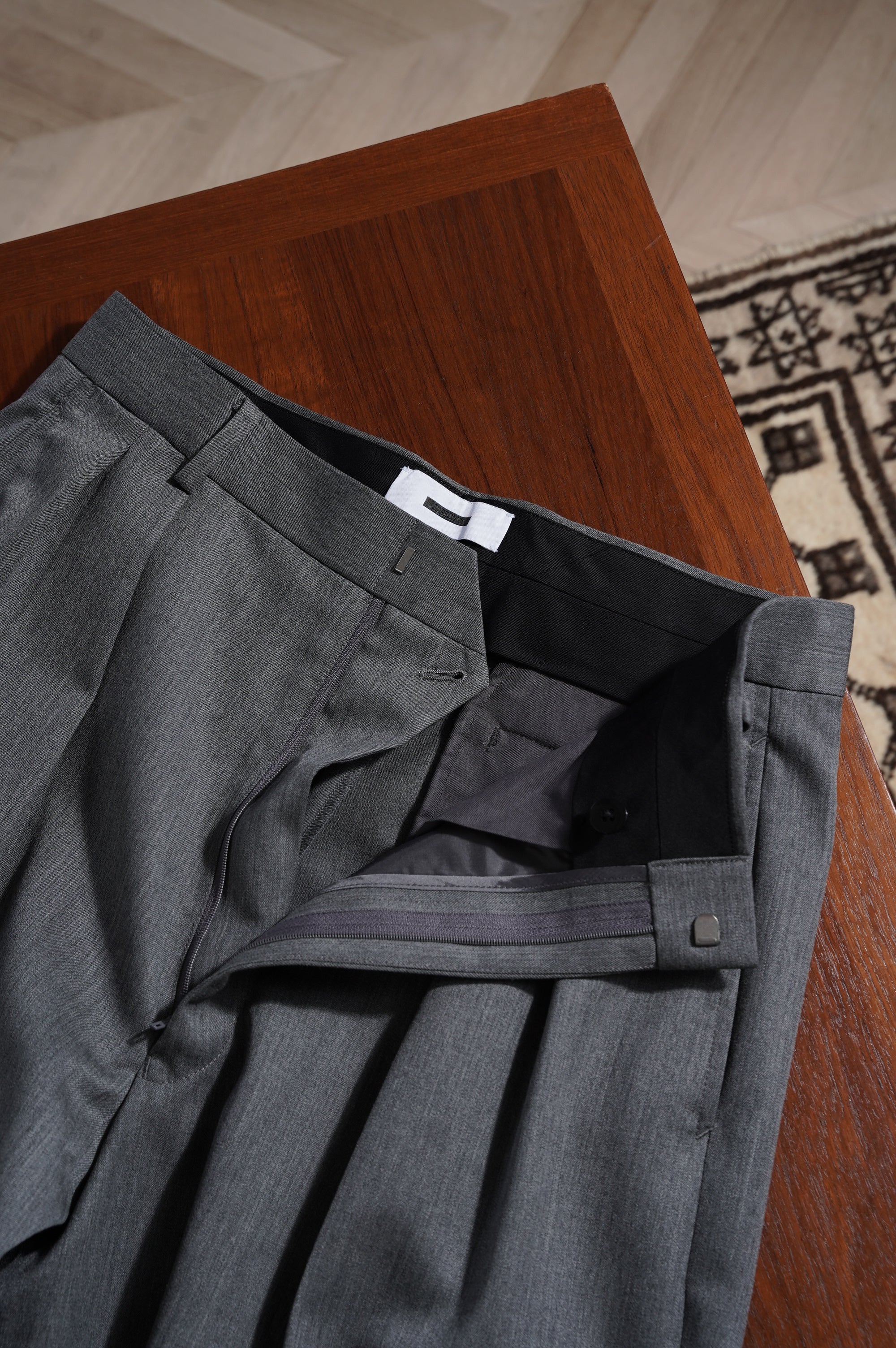 REVERBERATE "SUIT TROUSERS"