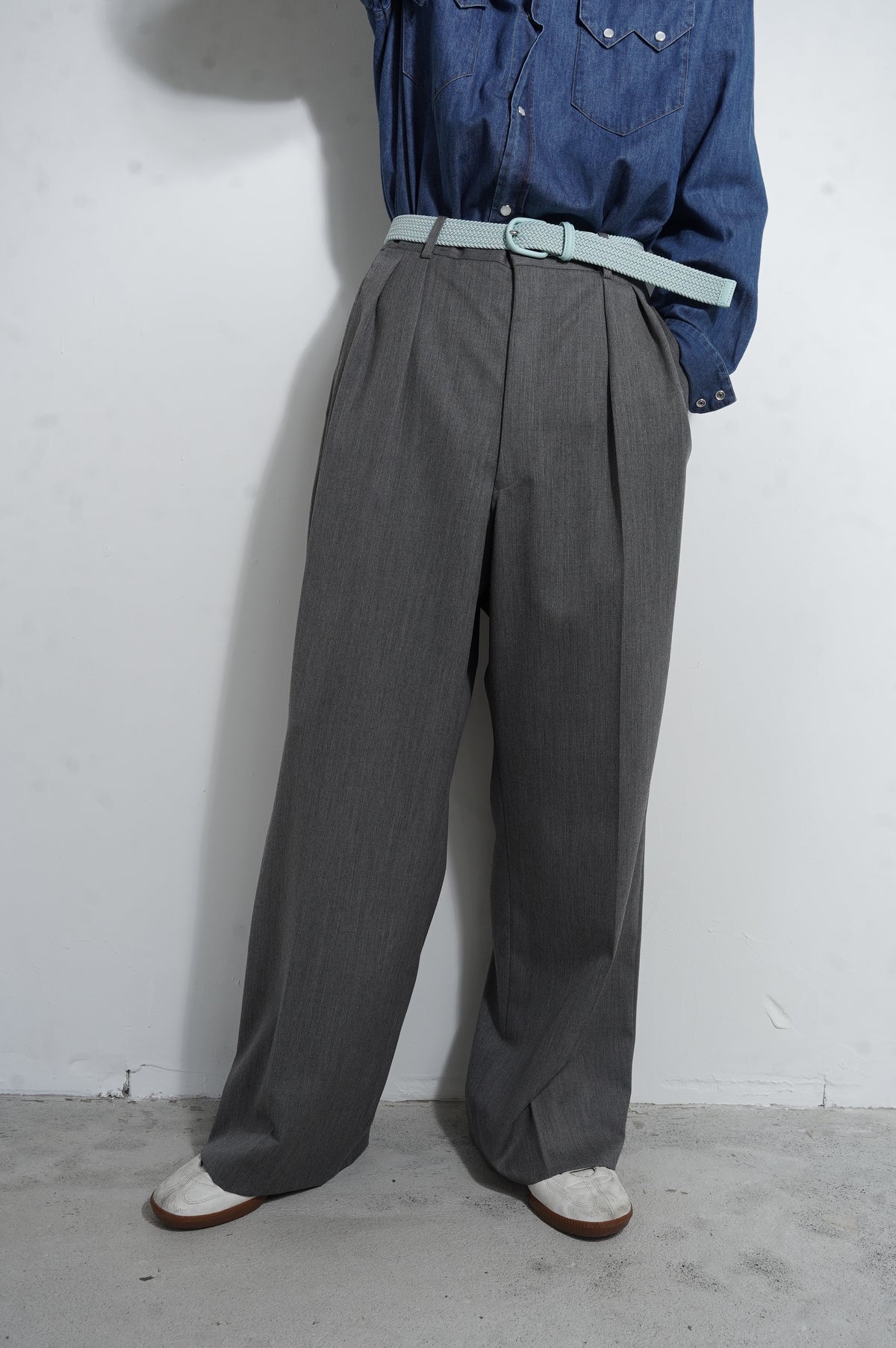 REVERBERATE "SUIT TROUSERS" [GRAY]