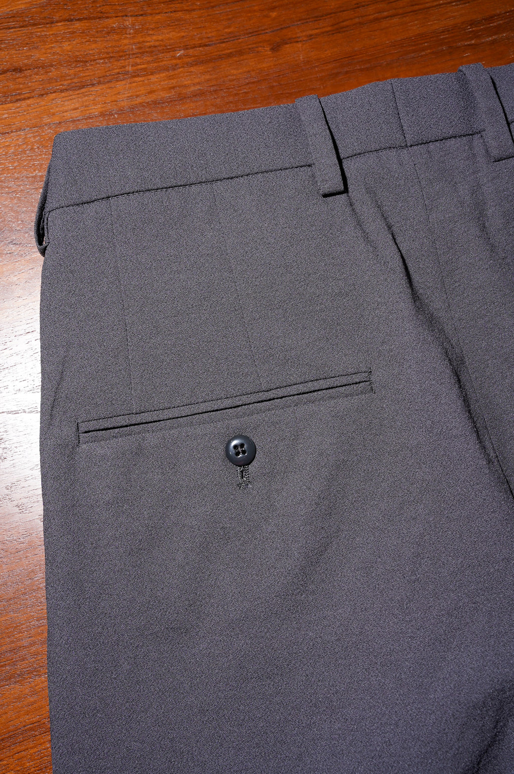 m's braque "TUCKED BAGGY PANTS" [CHARCOAL GRAY]