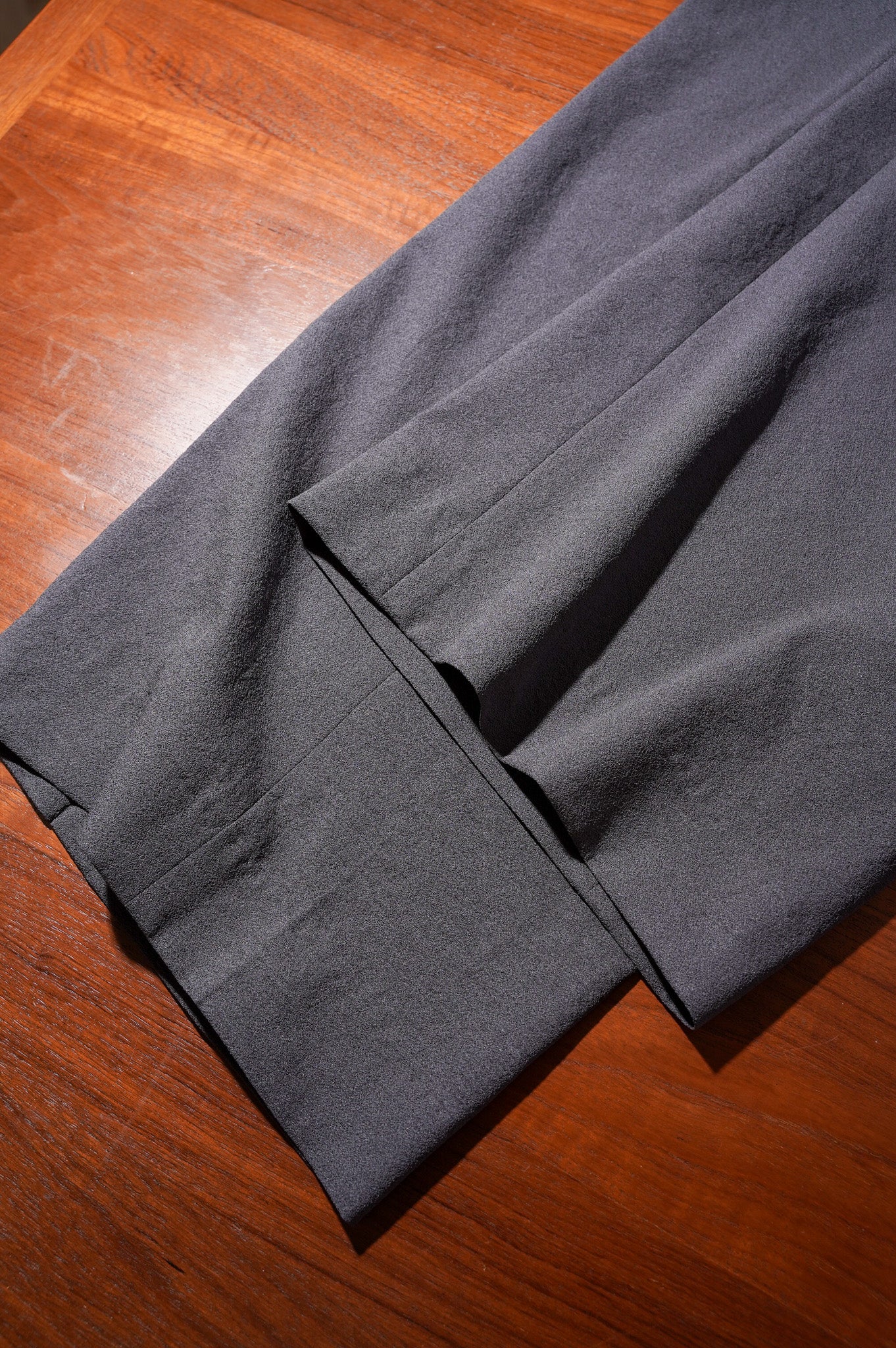 m's braque "TUCKED BAGGY PANTS" [CHARCOAL GRAY]