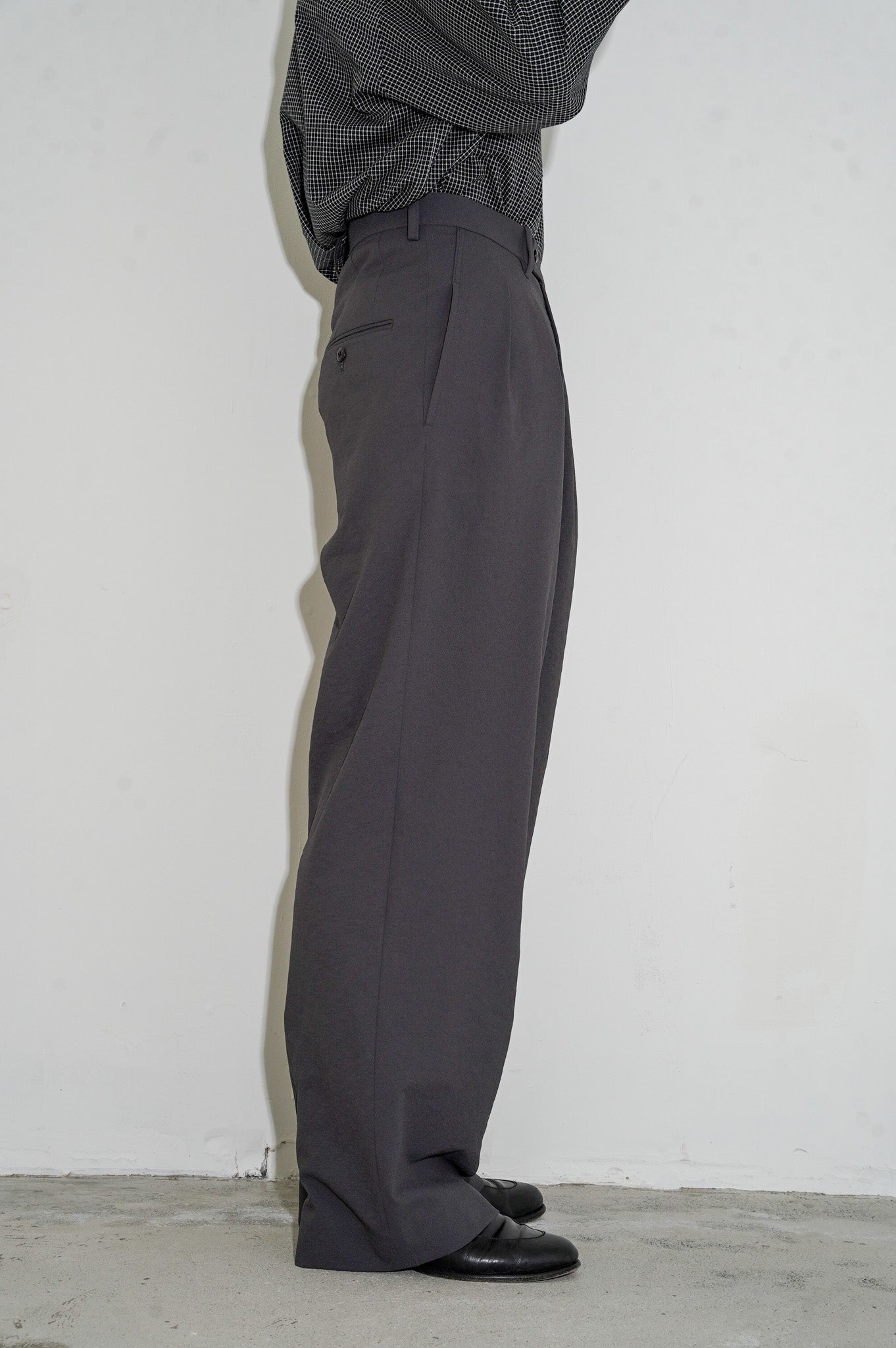 m's braque "TUCKED BAGGY PANTS" [CHARCOAL GRAY]