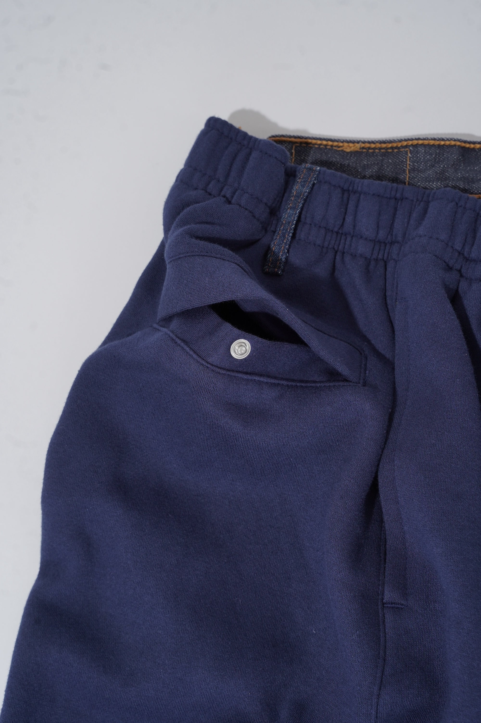 BLESS "OVER JOGGING JEANS"　［NAVY/DENIMBLUE］