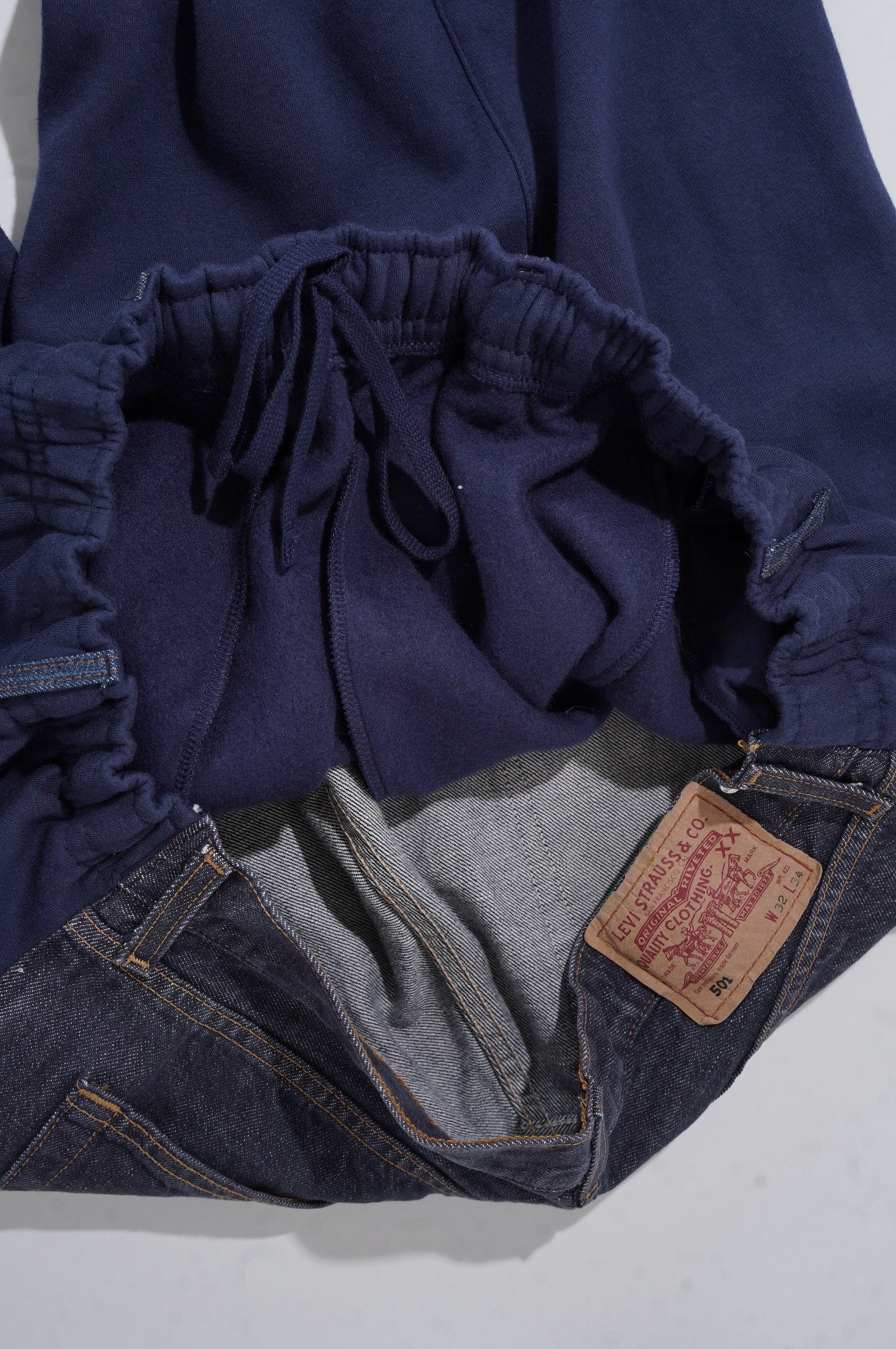 BLESS "OVER JOGGING JEANS"　［NAVY/DENIMBLUE］
