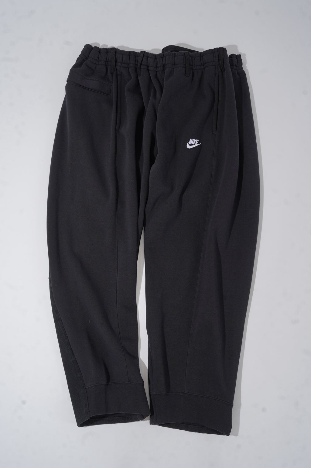 BLESS "OVER JOGGING JEANS" ［BLACK/DENIM BLACK］