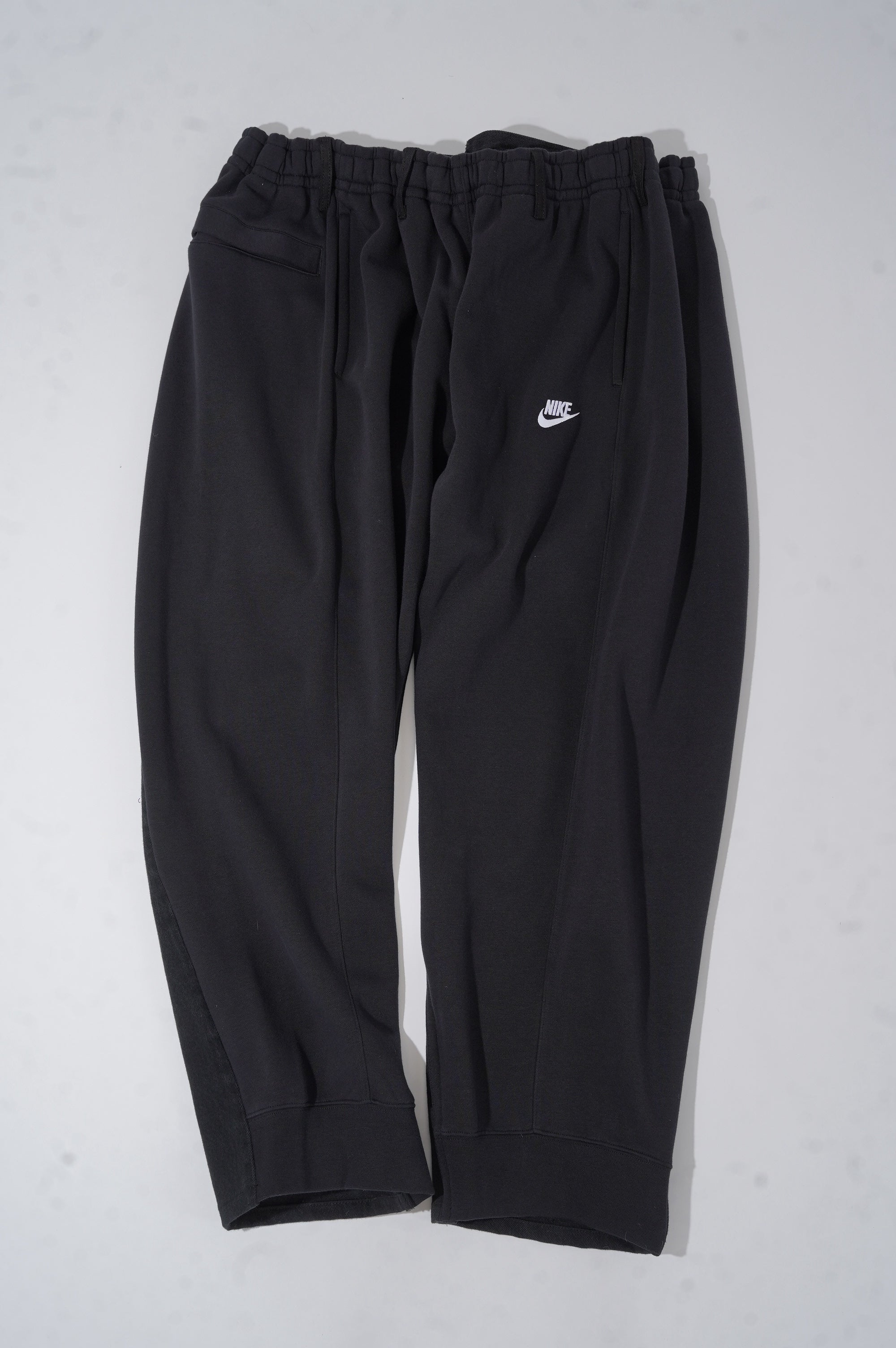 BLESS "OVER JOGGING JEANS" ［BLACK/DENIM BLACK］