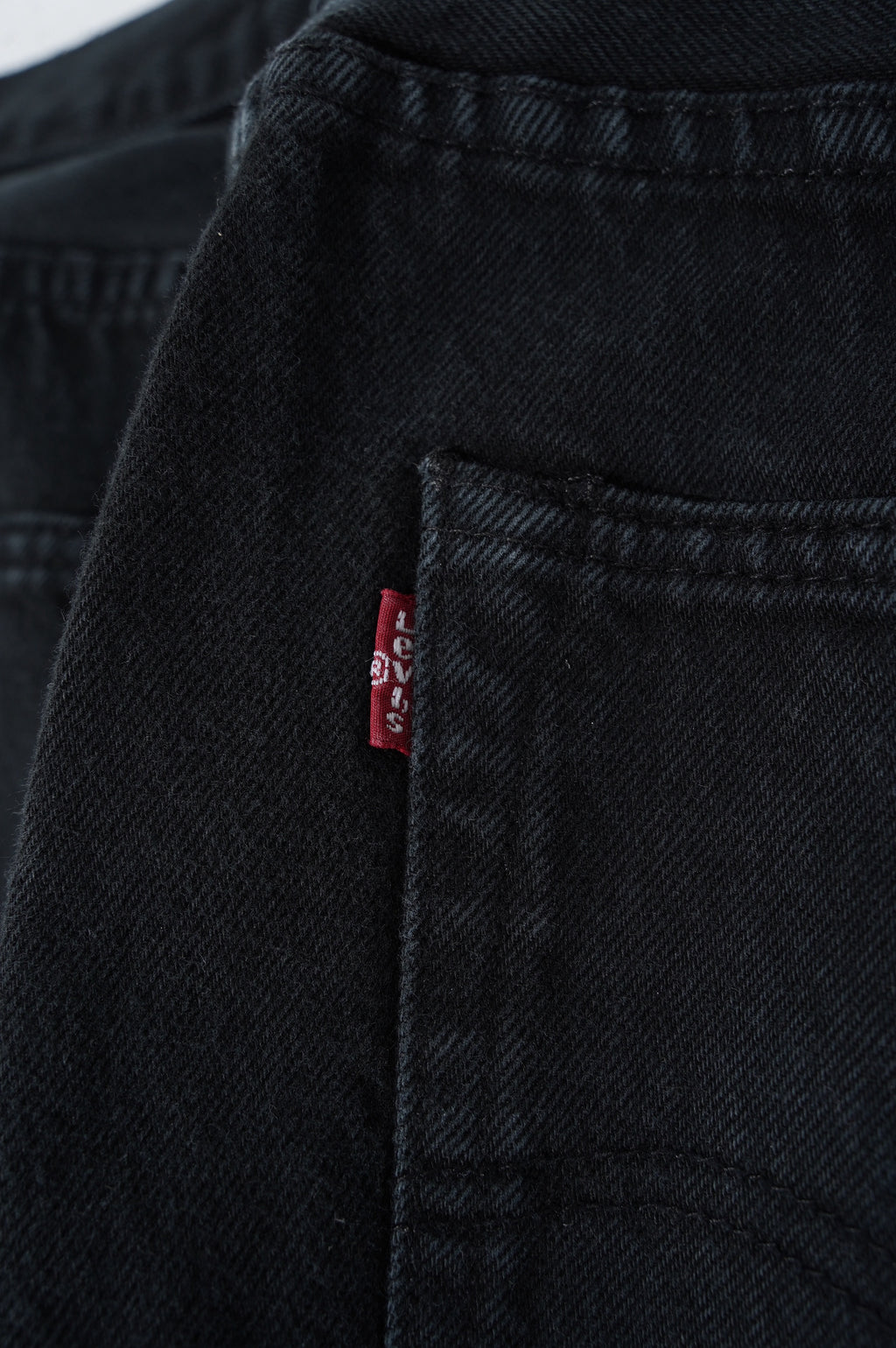 BLESS "OVER JOGGING JEANS" ［BLACK/DENIM BLACK］
