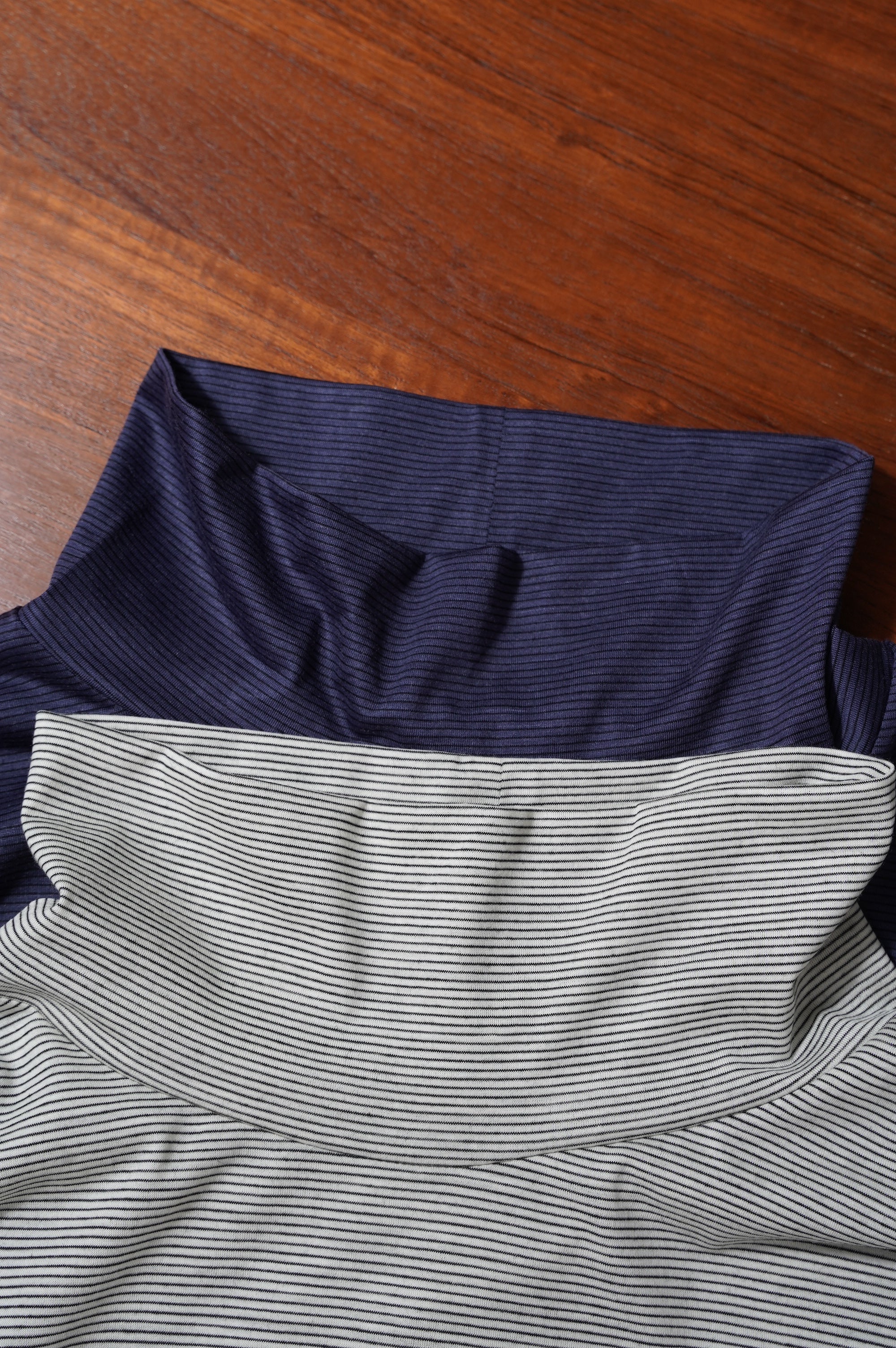 KANEMASA PHIL. "36G WOOL STRIPE TURTLE NECK" ［REGENTS WHITE］