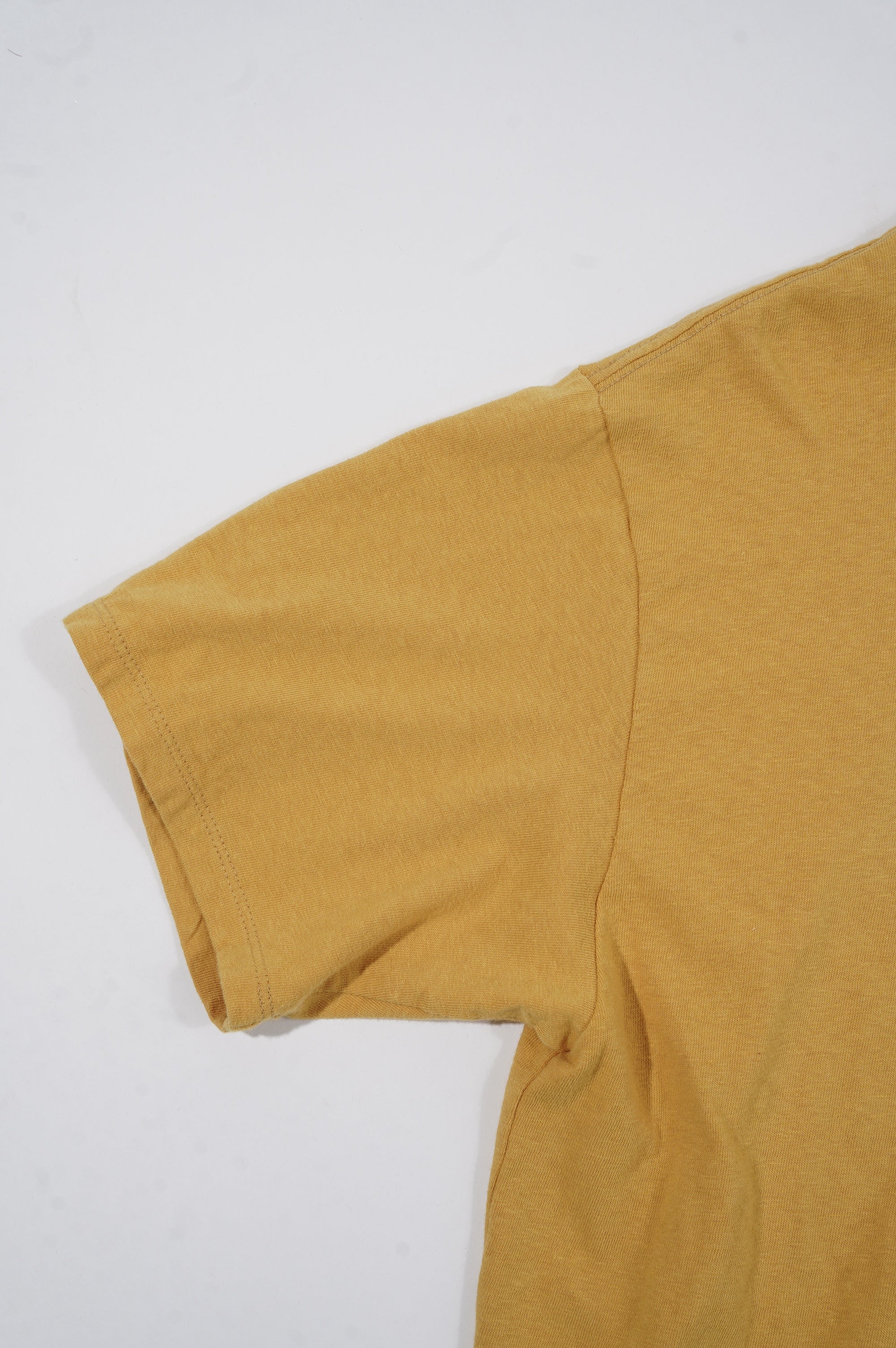 MAATEE&SONS "PRINT TEE" [YELLOW MARVERICK]