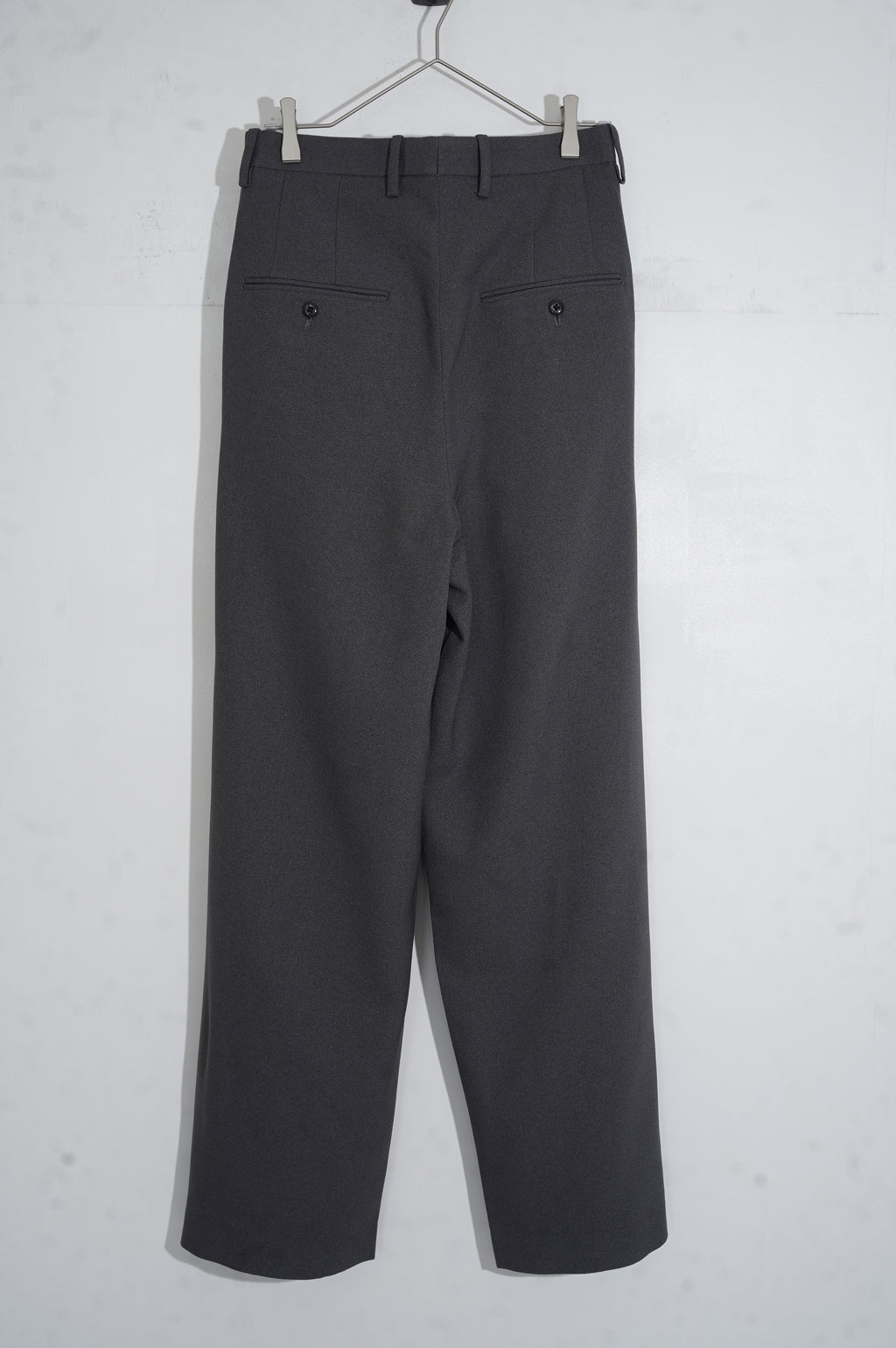 m's braque "TUCKED BAGGY PANTS" ［CHARCOAL］