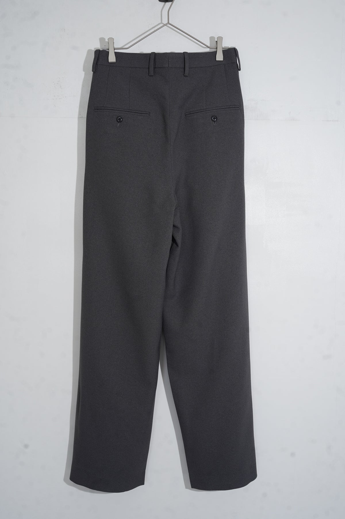 m's braque "TUCKED BAGGY PANTS" ［CHARCOAL］