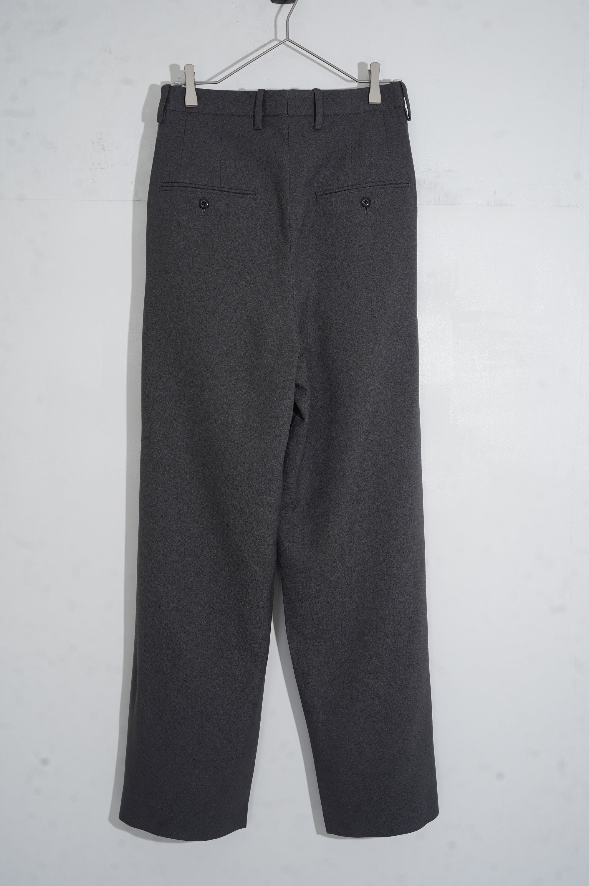 m's braque "TUCKED BAGGY PANTS" ［CHARCOAL］