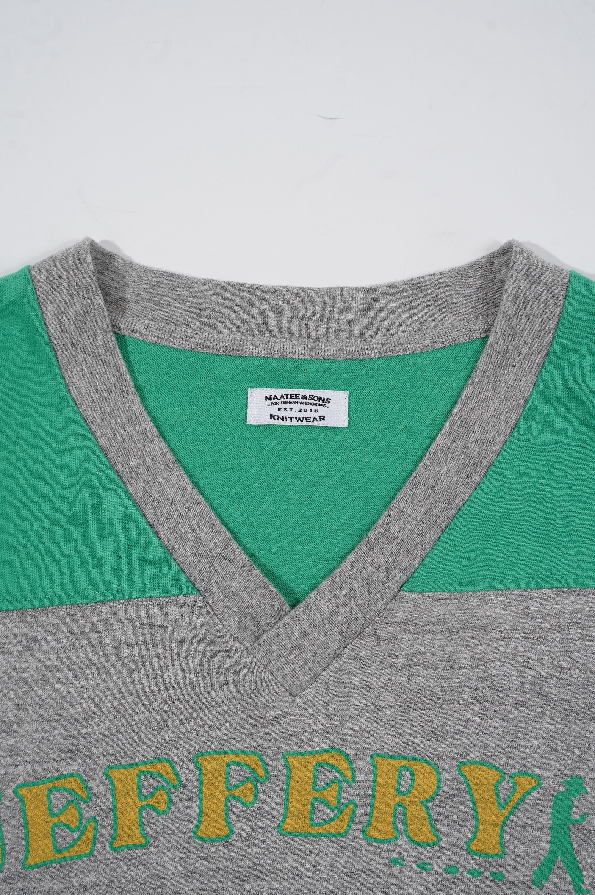 MAATEE&SONS "PRINT TEE" [GRY JEFFERY]