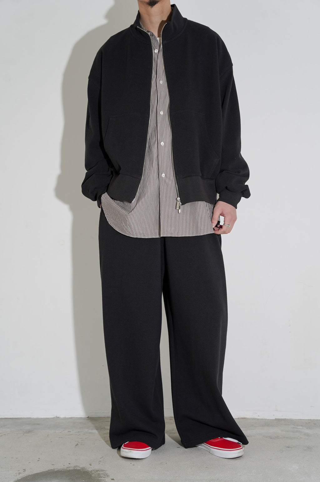 REVERBERATE "TRACK PANTS" [BLACK]