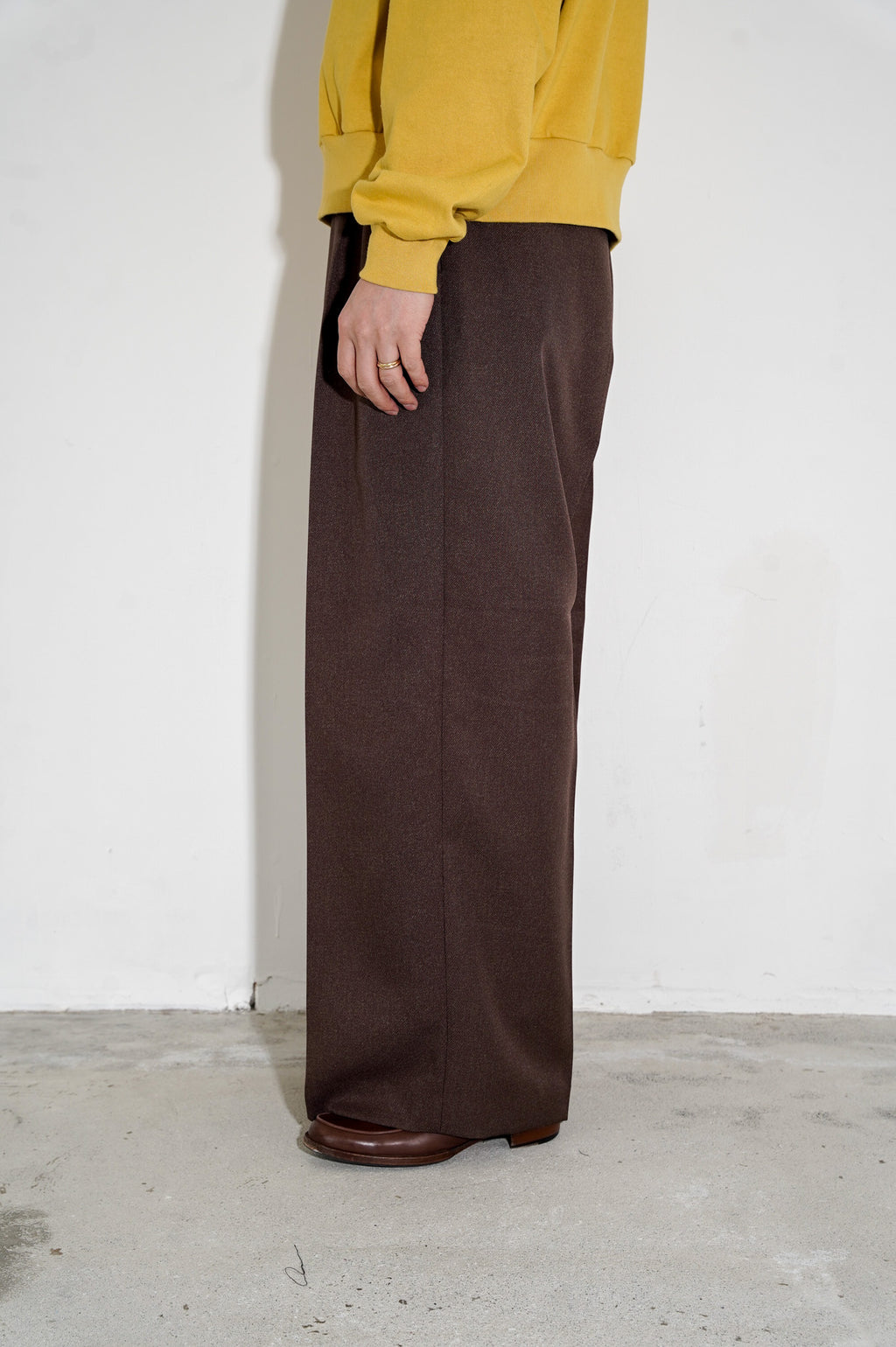REVERBERATE "TACKED TROUSERS" [BROWN]