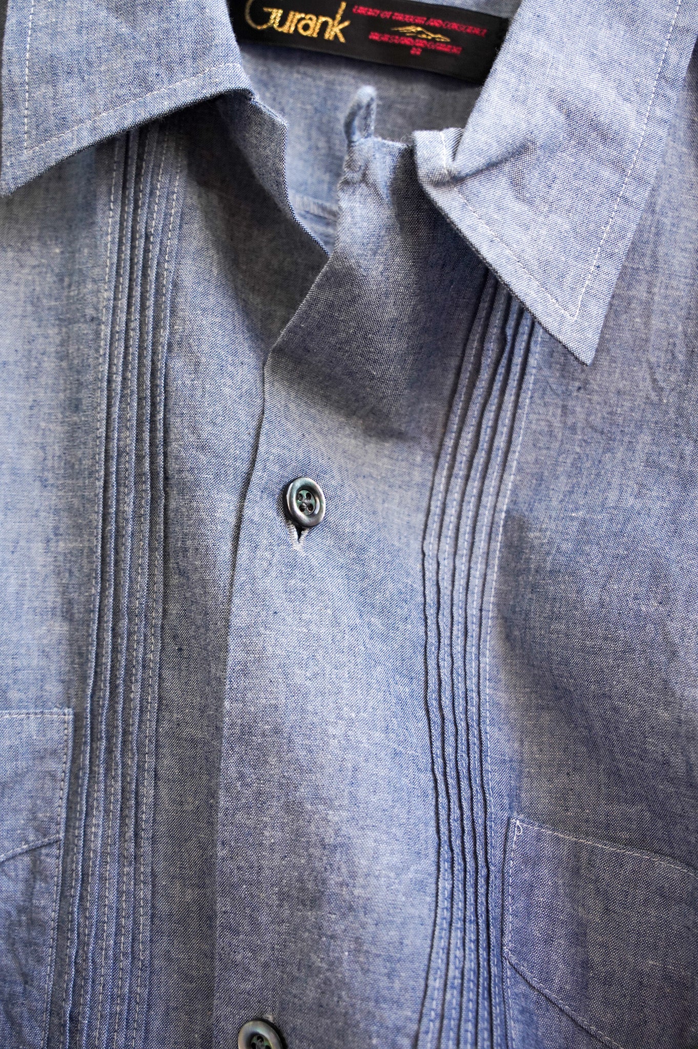 Gurank "Guayabera"