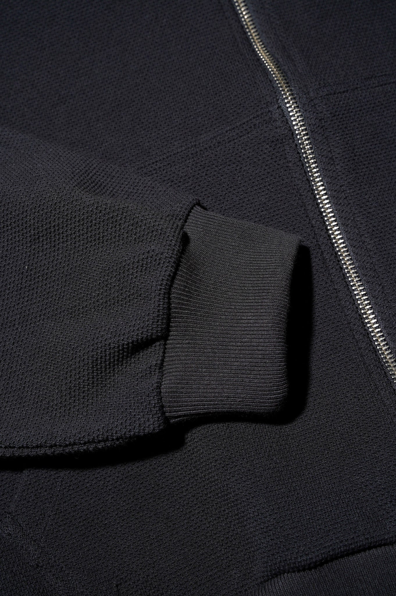 REVERBERATE "TRACK JACKET" [BLACK]