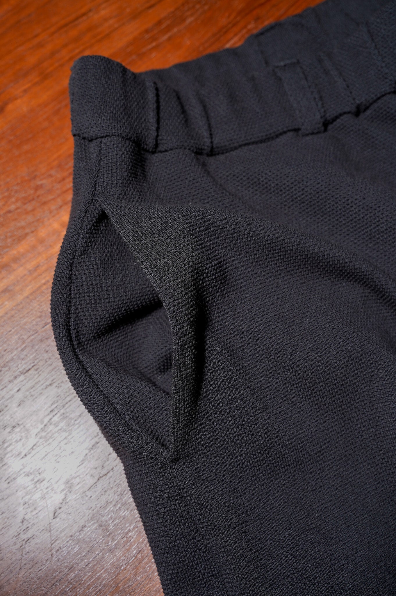 REVERBERATE "TRACK PANTS" [BLACK]