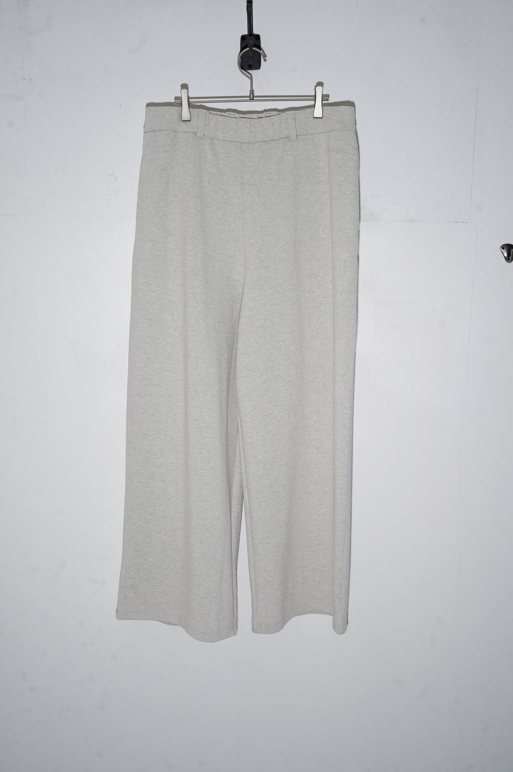 REVERBERATE "TRACK PANTS" [OATMEAL]