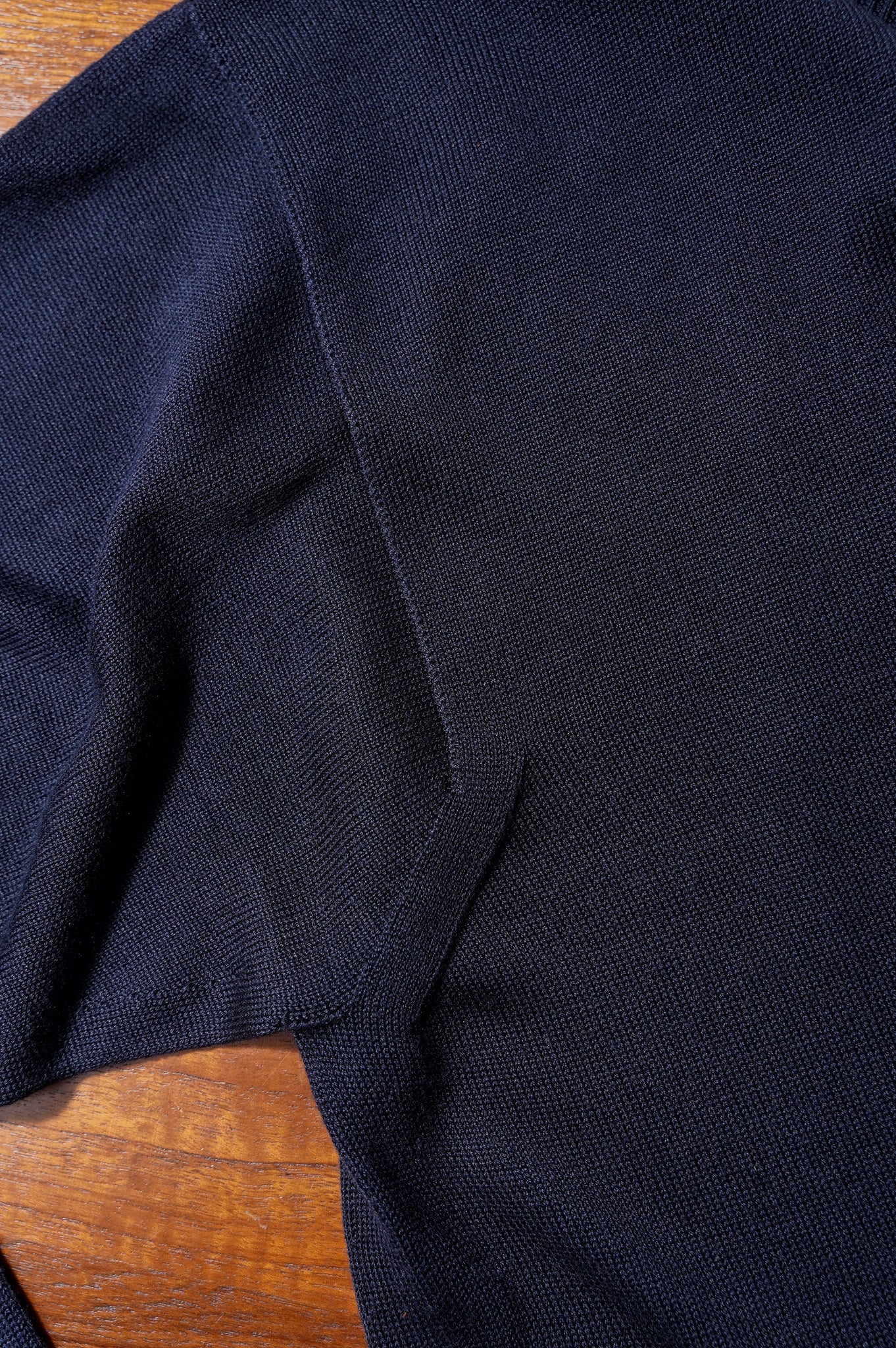 Olde H & daughter "SILK PLANE STICH CREW NECK" [MID NIGHT]