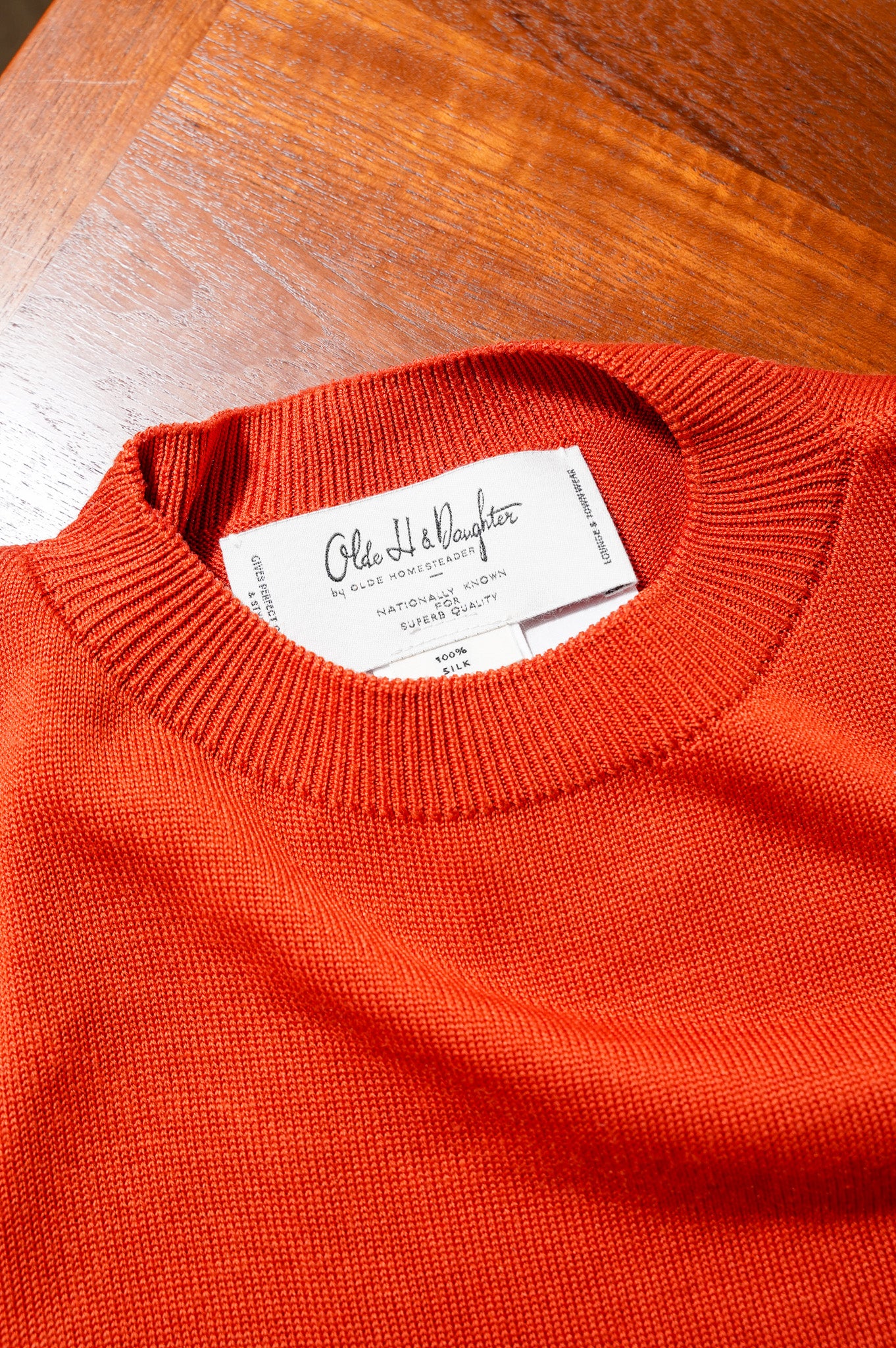 Olde H & Daughter "SILK PLANE STITCH CREW NECK" [SALSA]